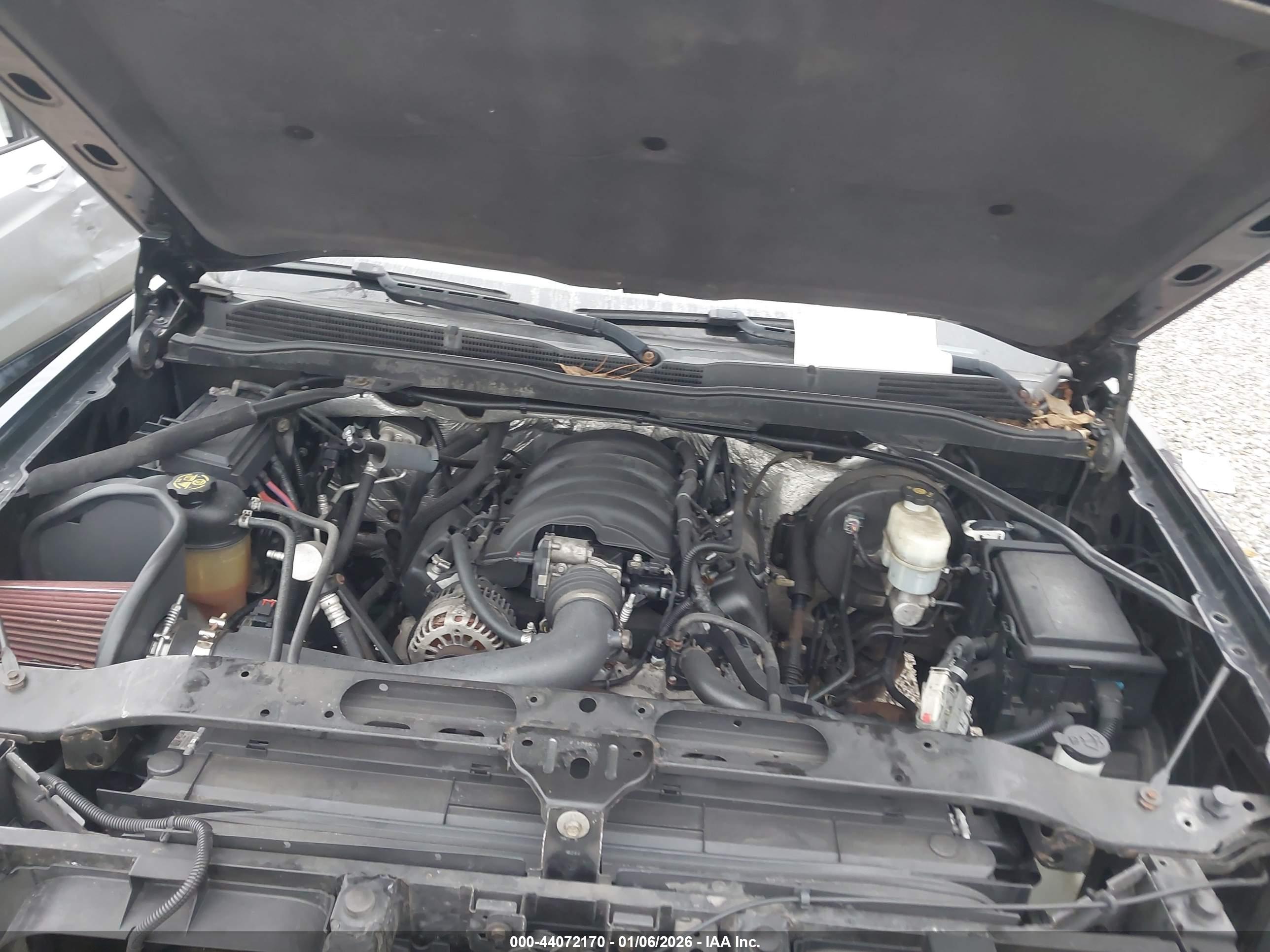 CHEVROLET SILVERADO image 10
