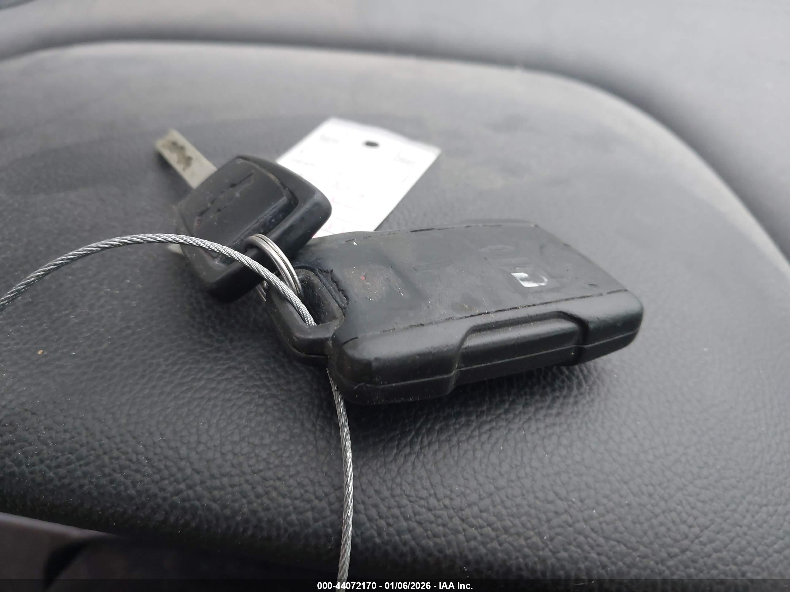 CHEVROLET SILVERADO image 11