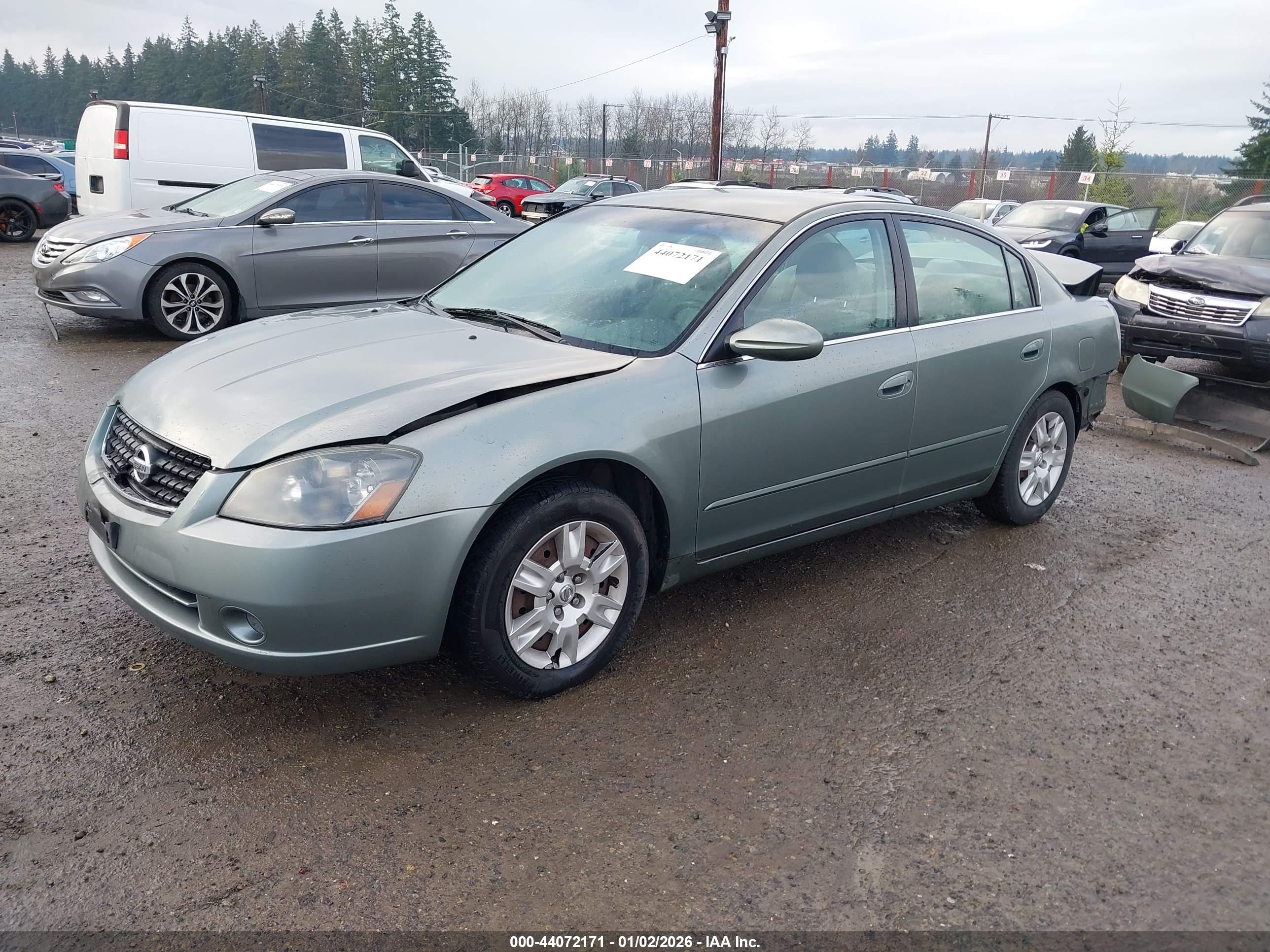 NISSAN ALTIMA image 2
