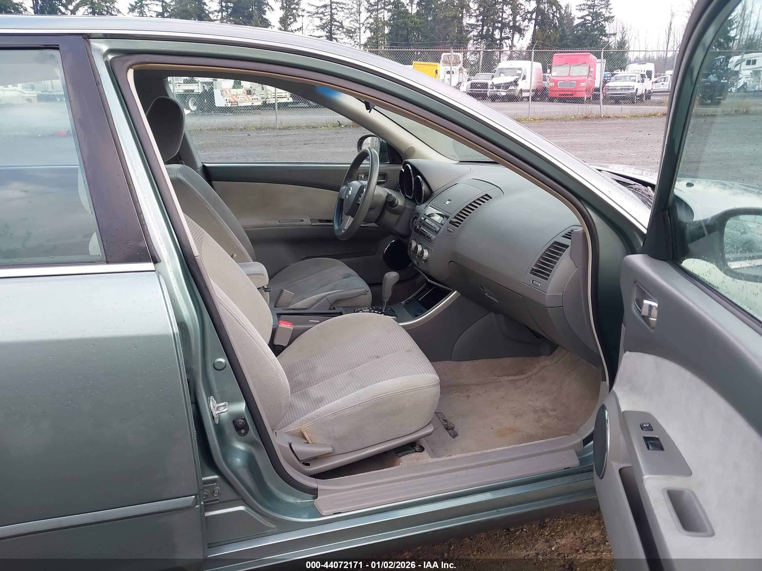 NISSAN ALTIMA image 5