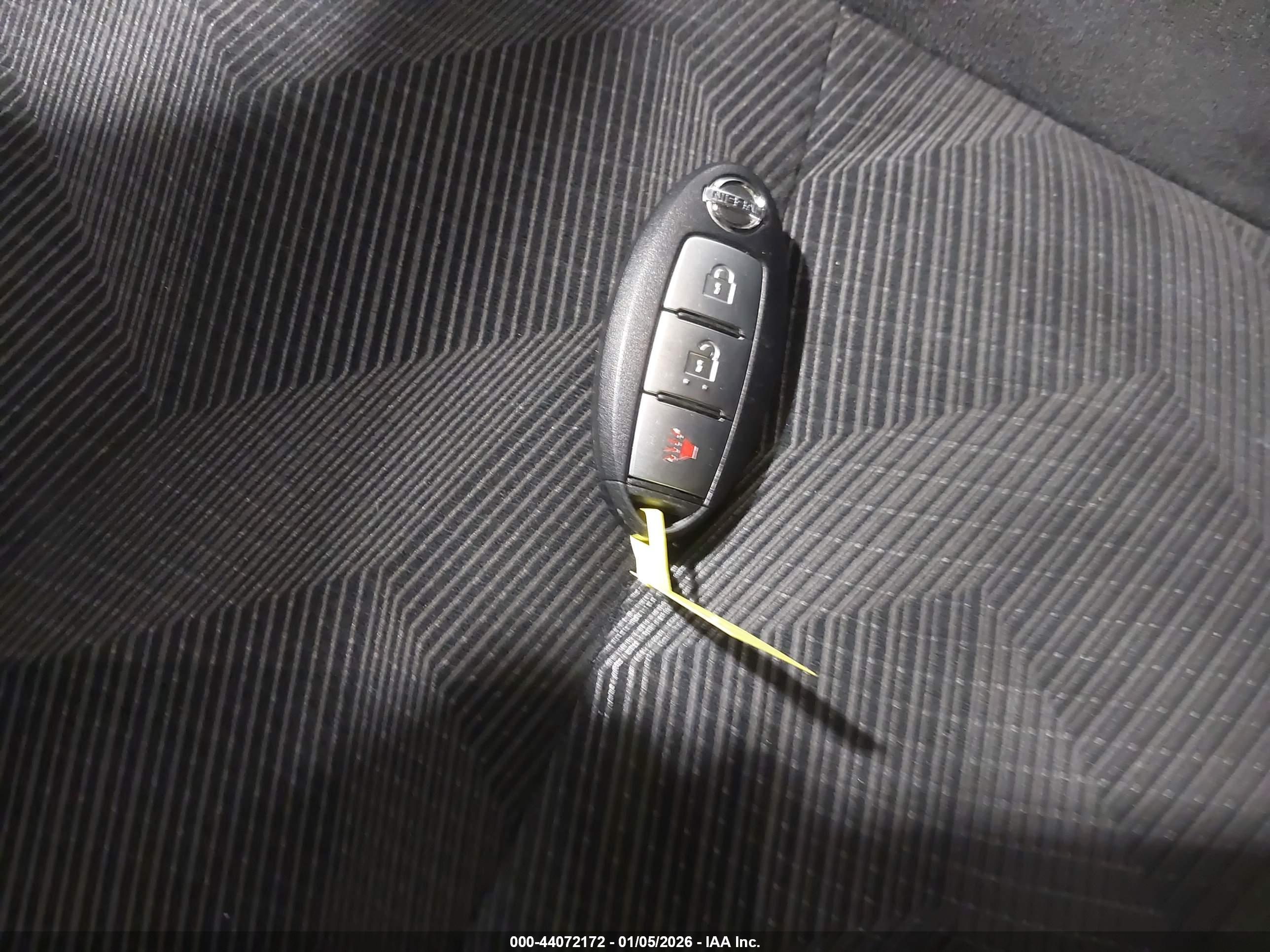 NISSAN ROGUE image 11