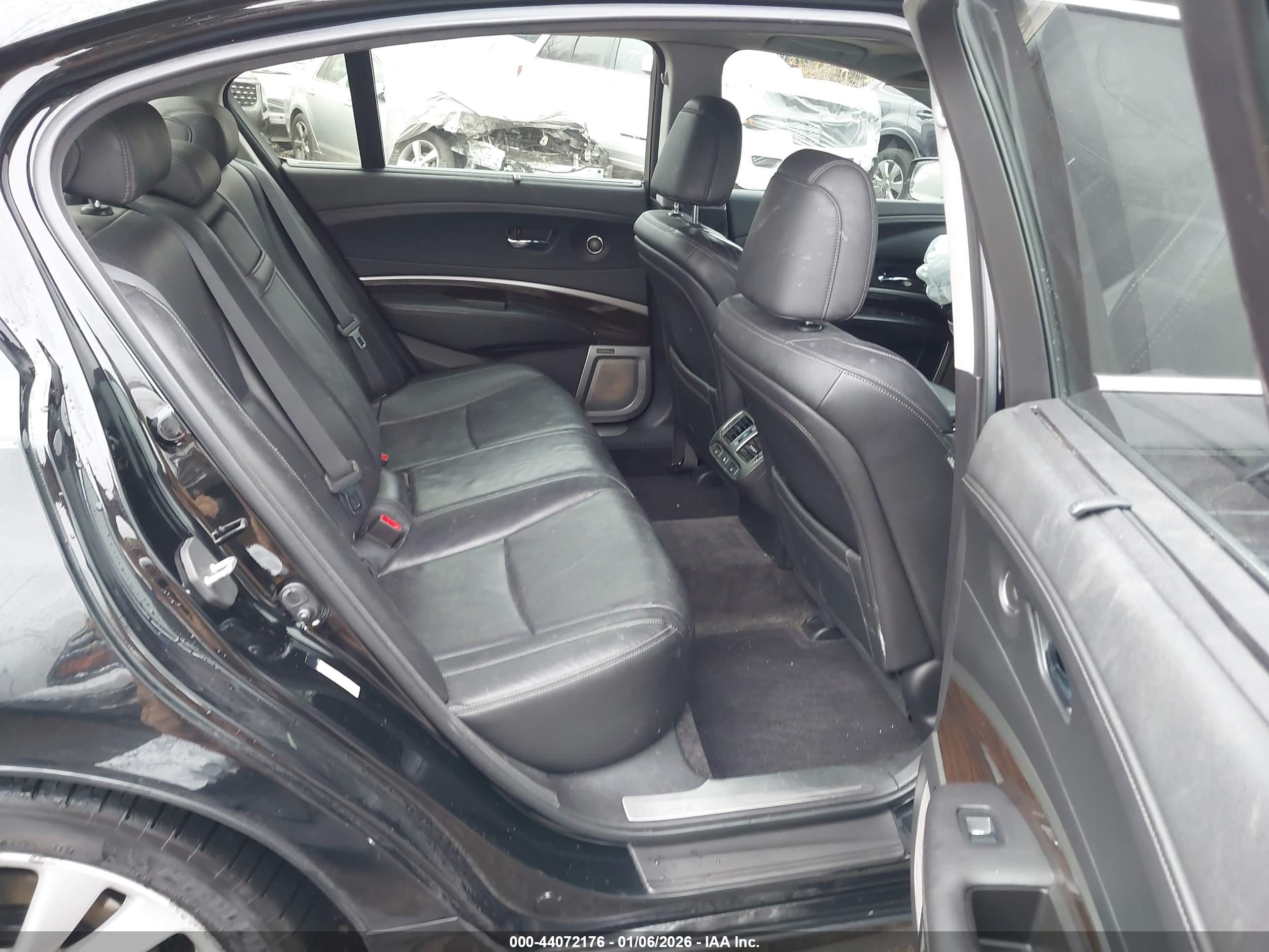 ACURA RLX image 8