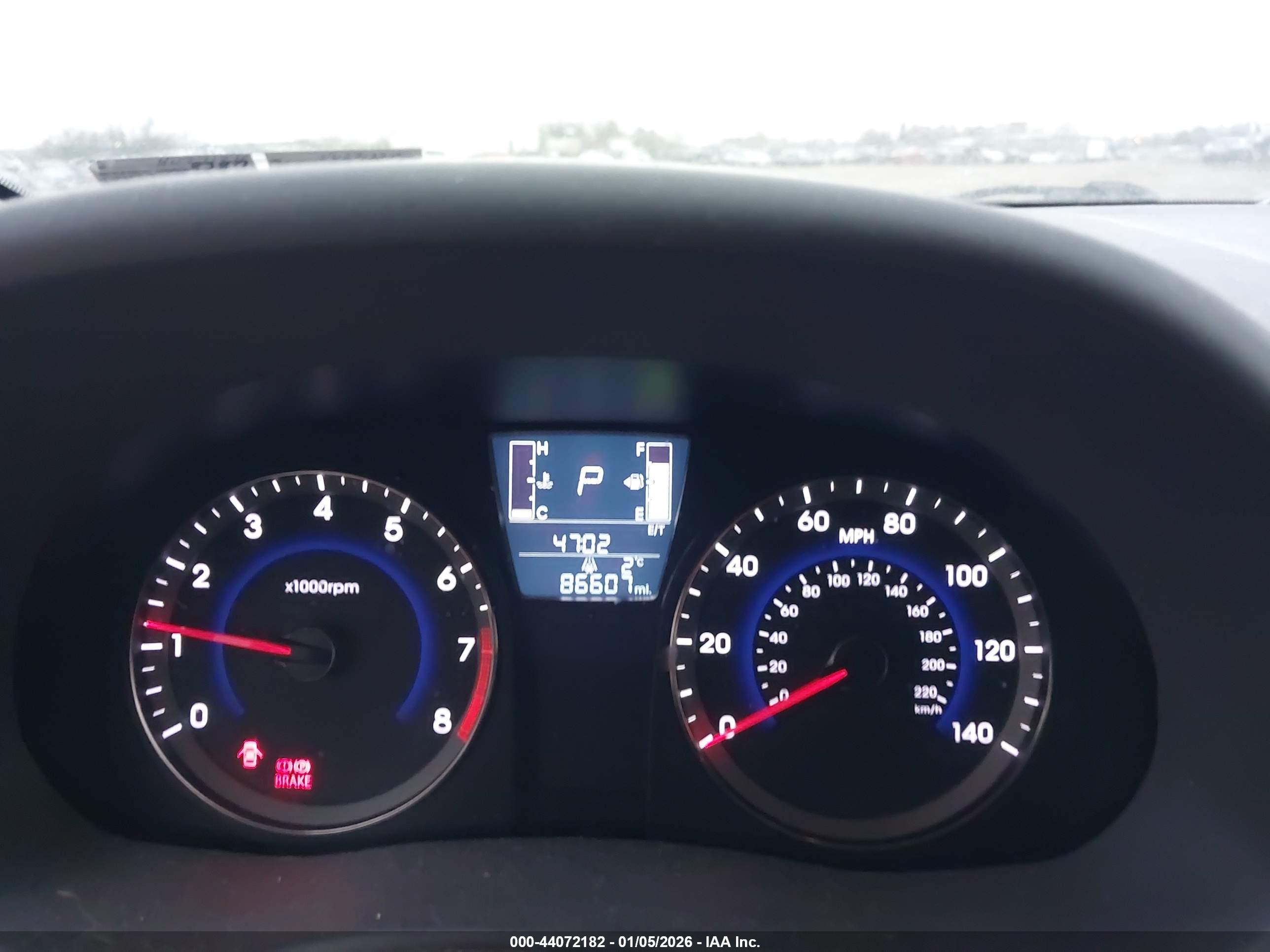 HYUNDAI ACCENT image 7