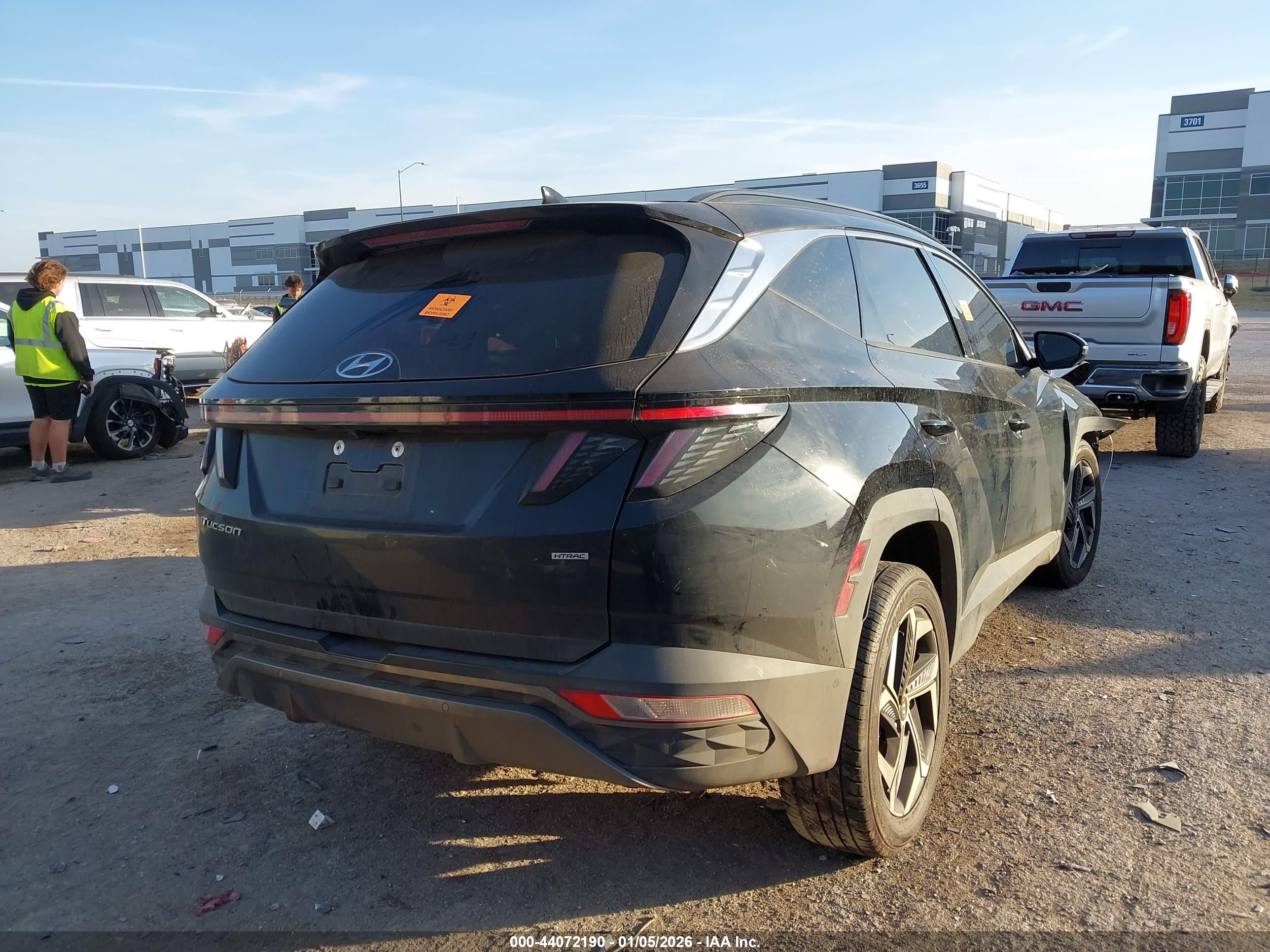 HYUNDAI TUCSON image 4