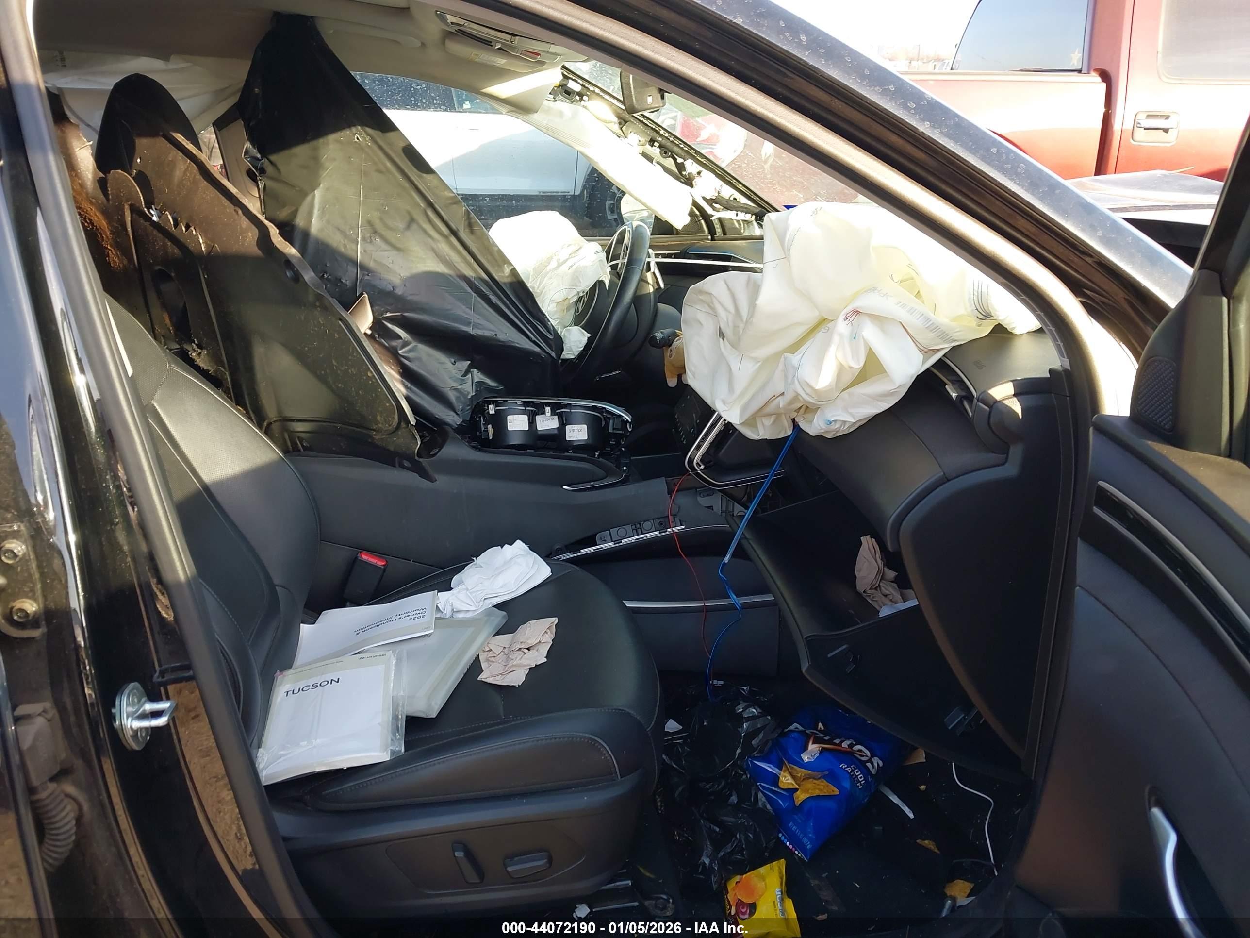 HYUNDAI TUCSON image 5