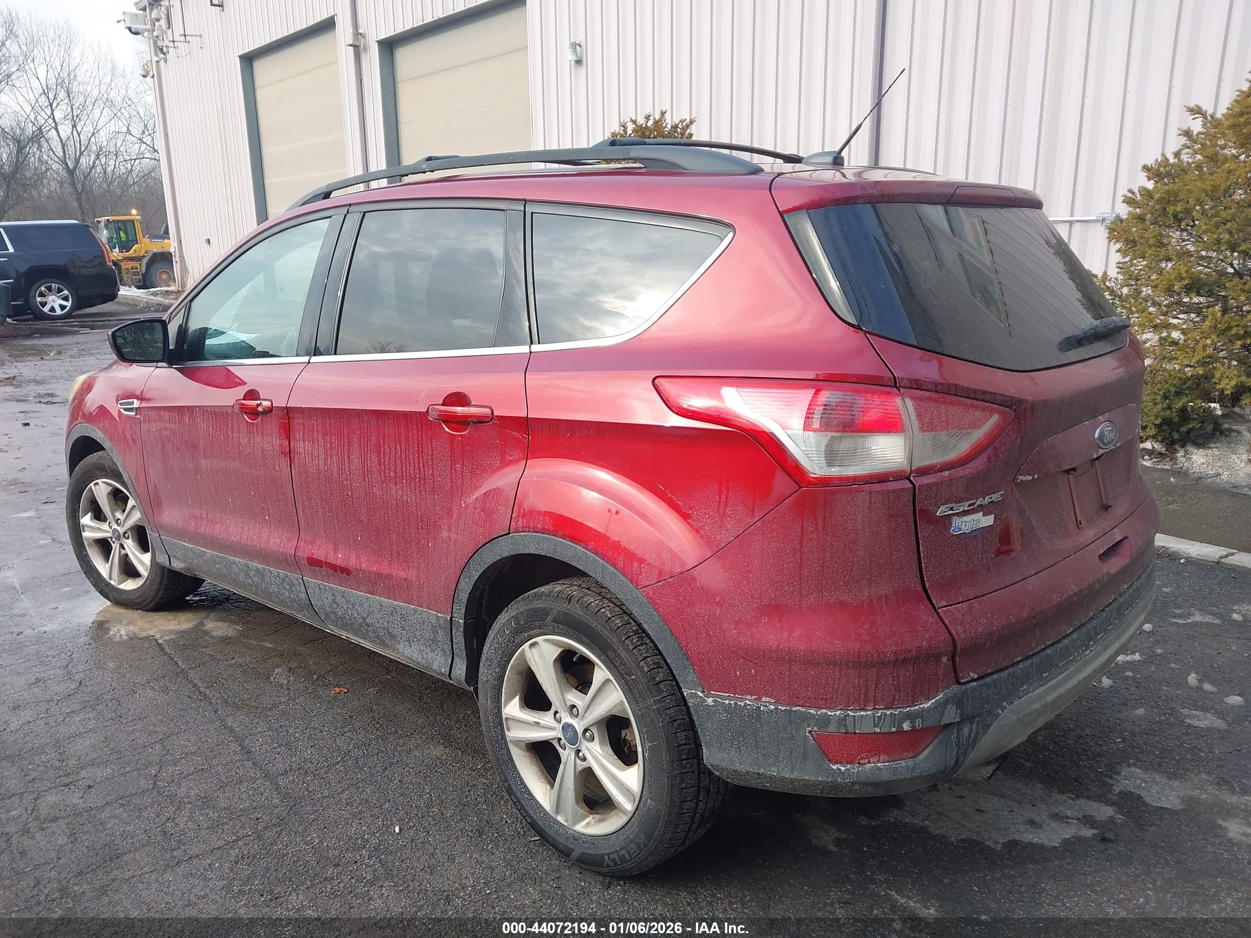FORD ESCAPE image 3