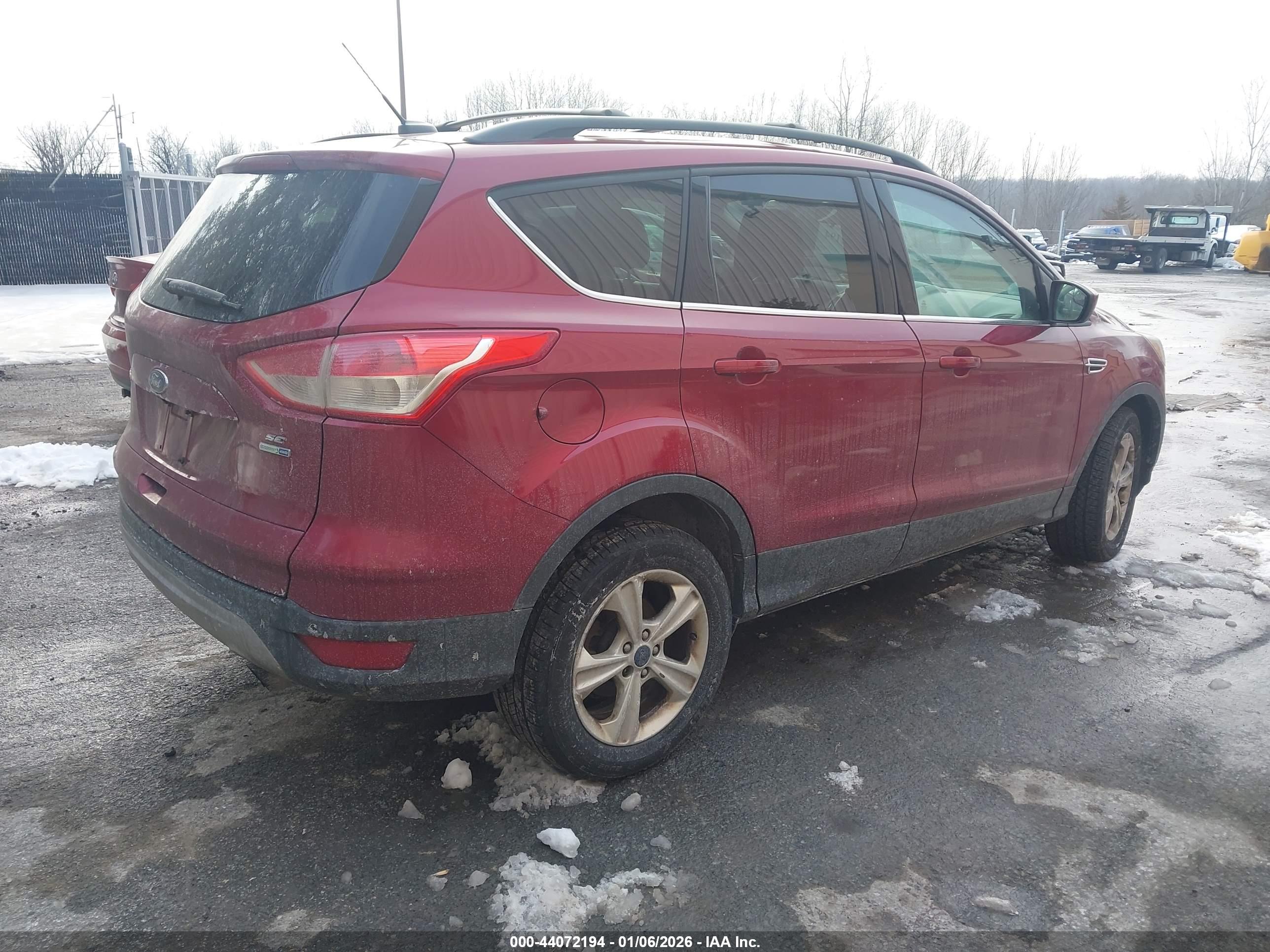 FORD ESCAPE image 4
