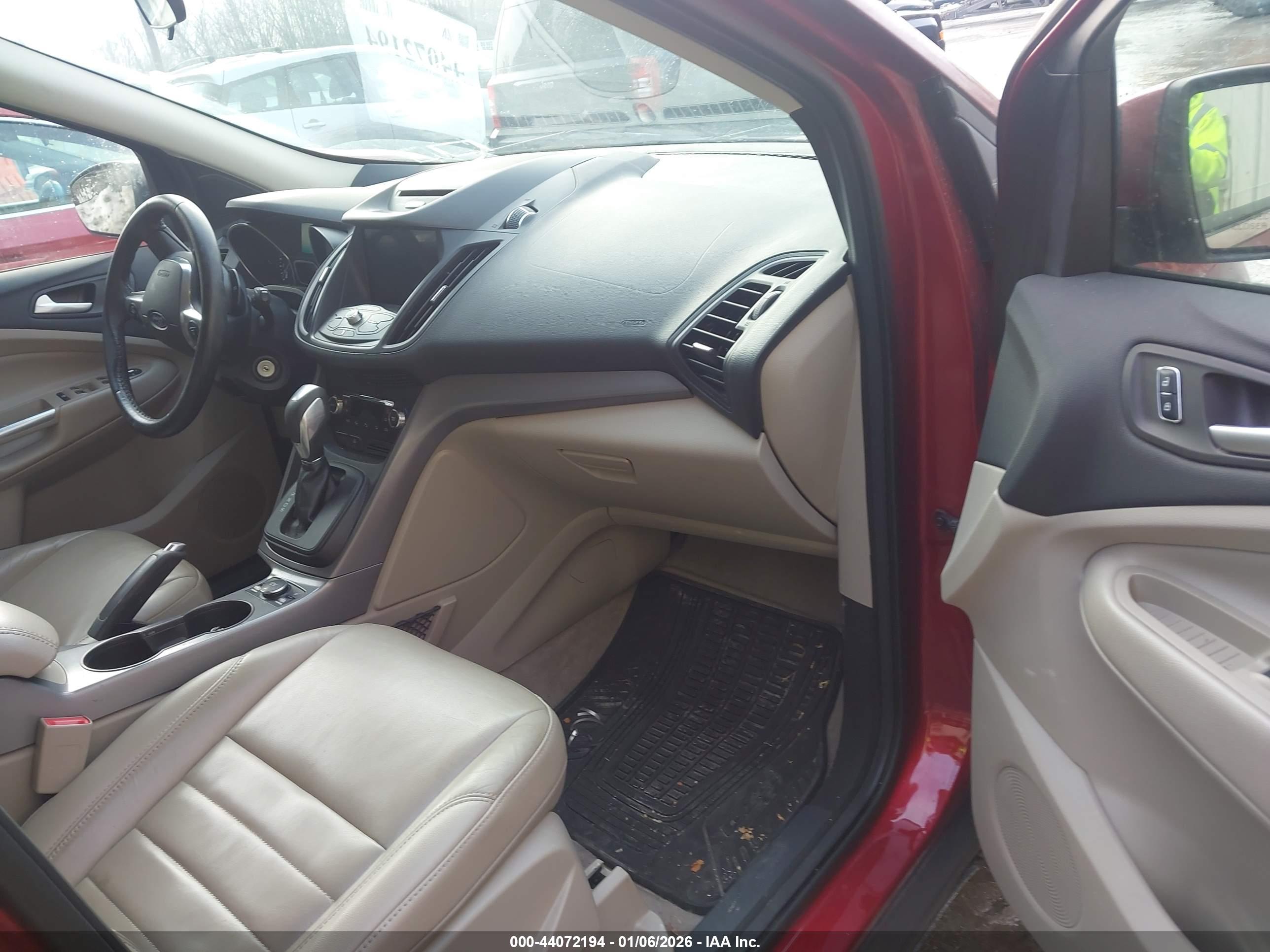 FORD ESCAPE image 5