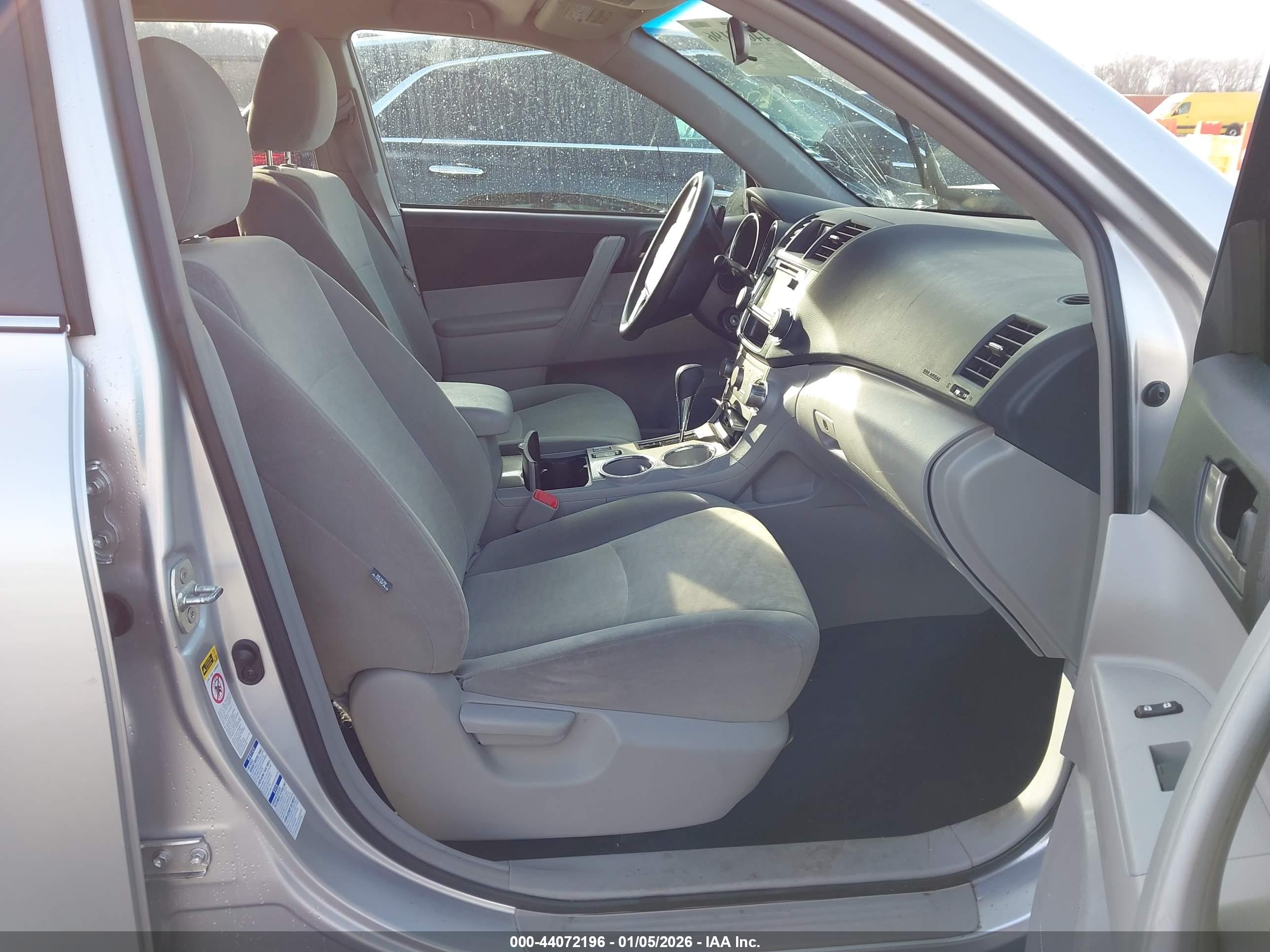 TOYOTA HIGHLANDER image 5