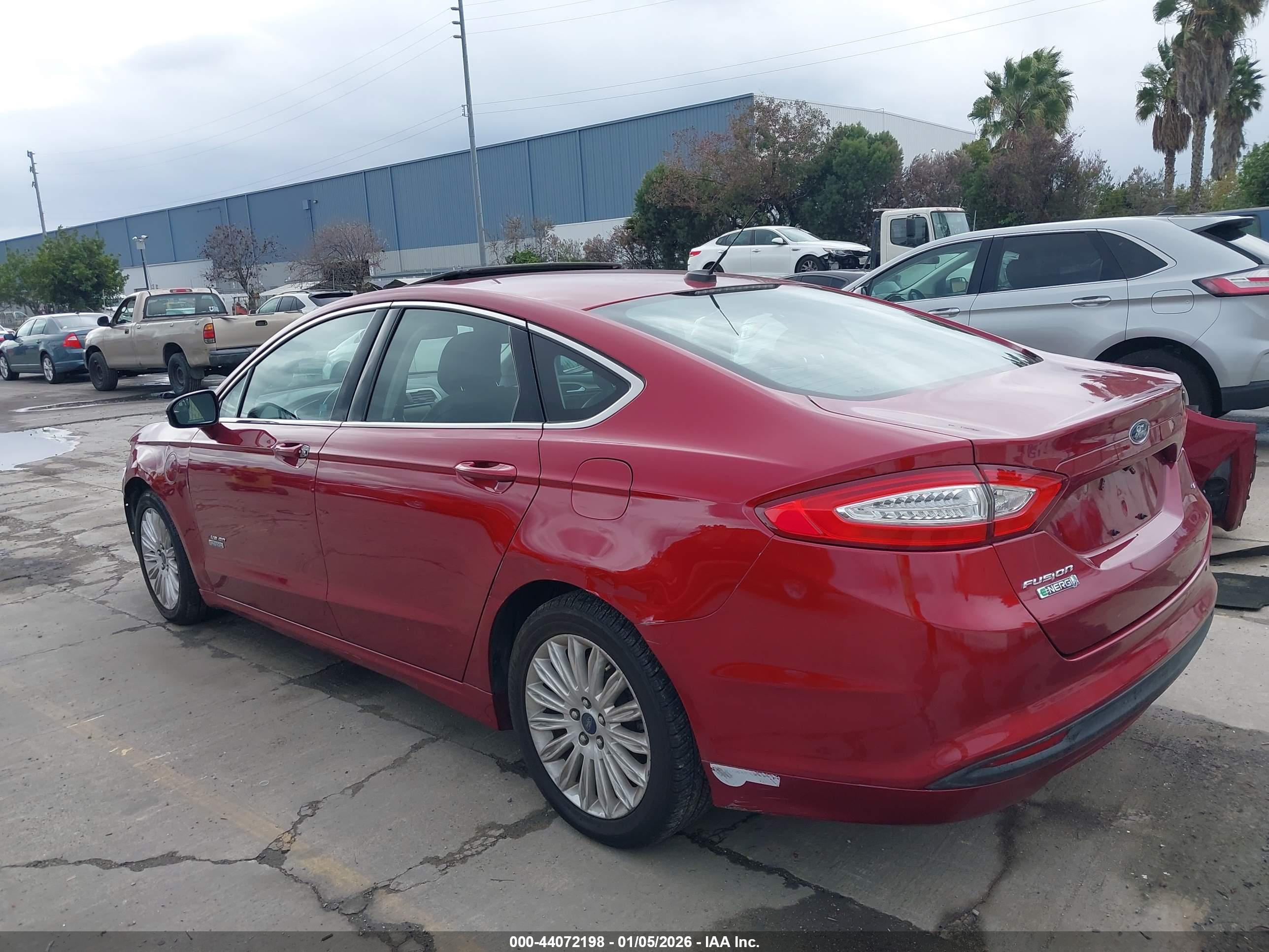 FORD FUSION image 3