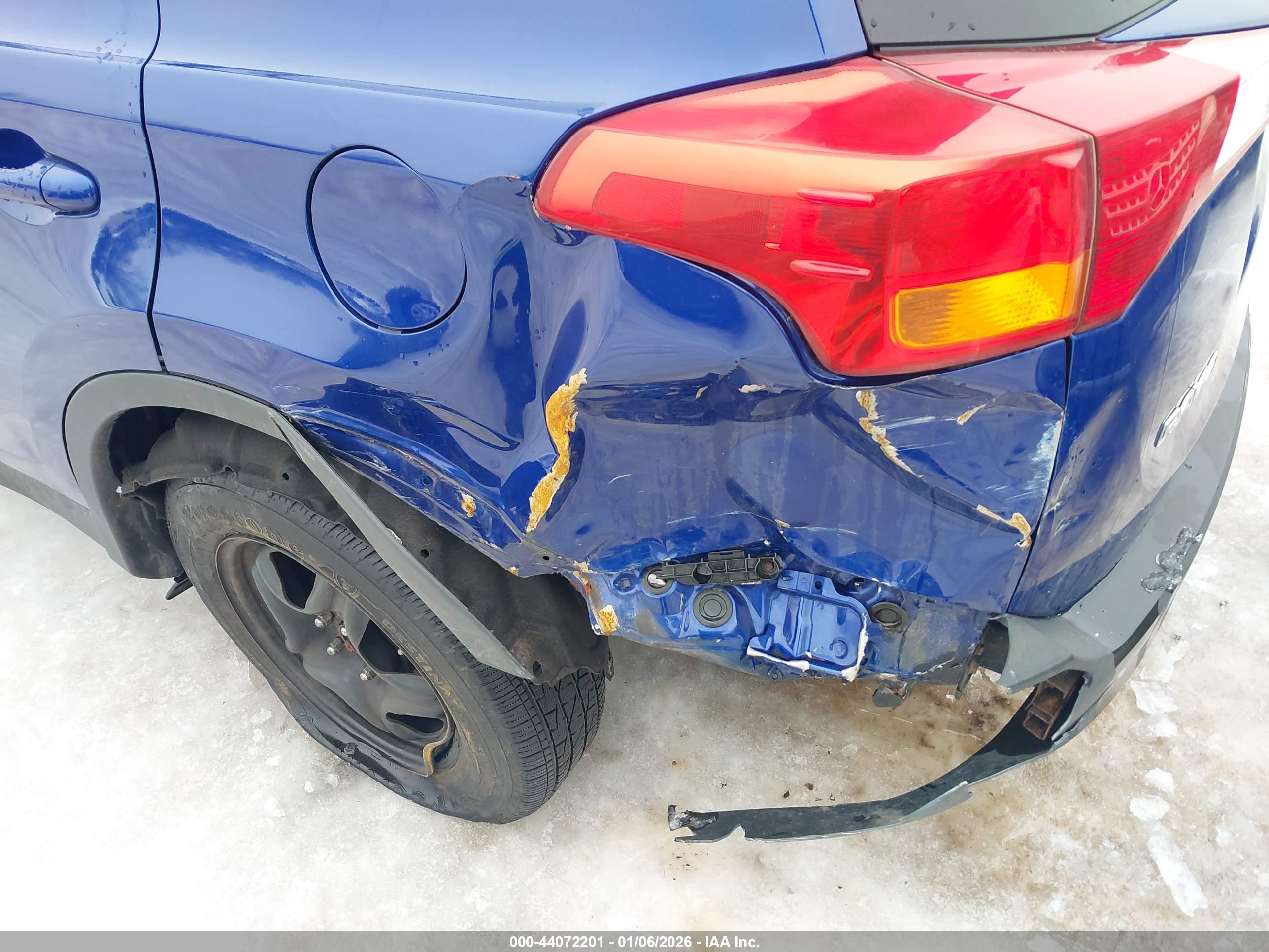 TOYOTA RAV4 image 6