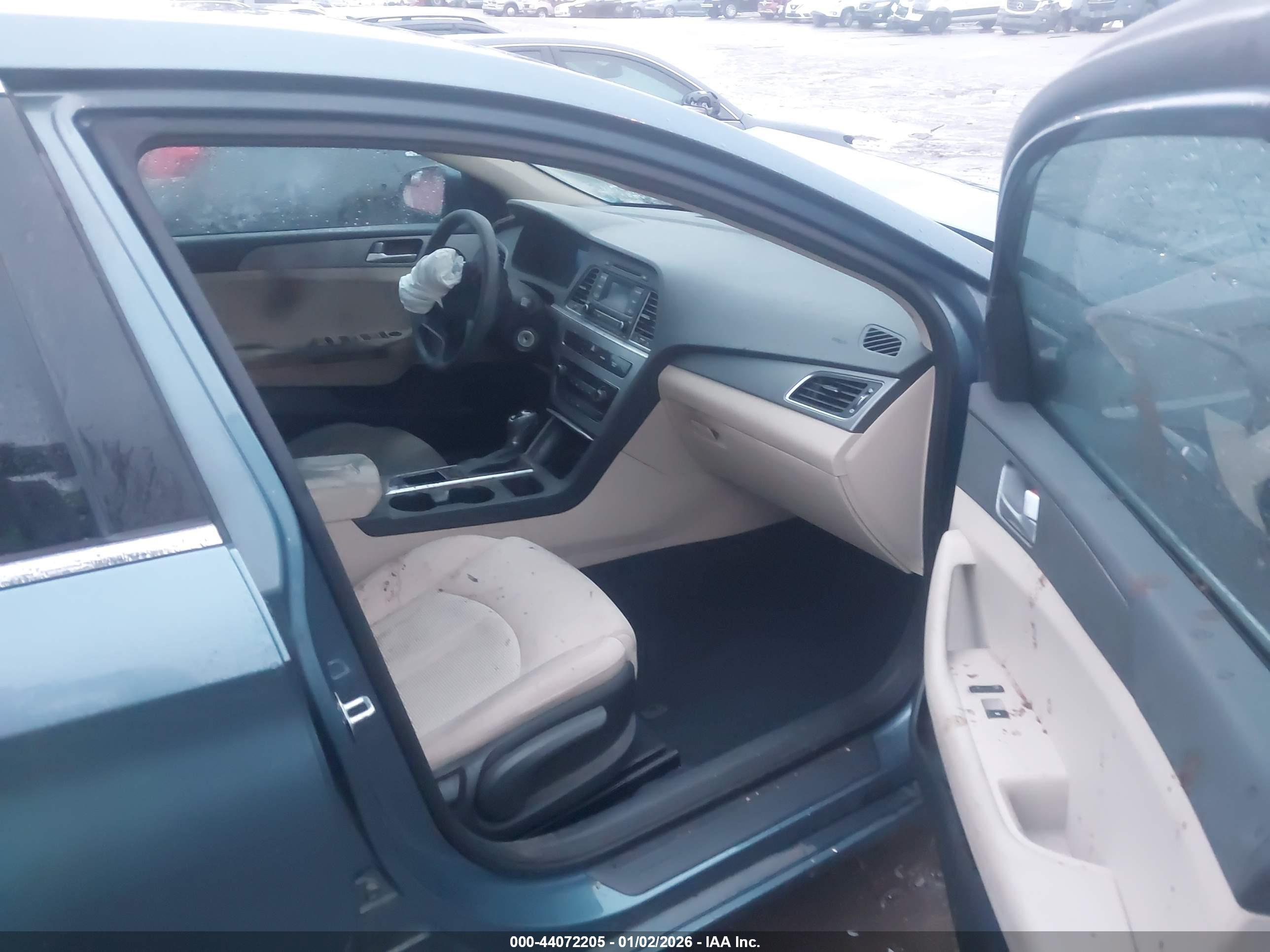HYUNDAI SONATA image 5
