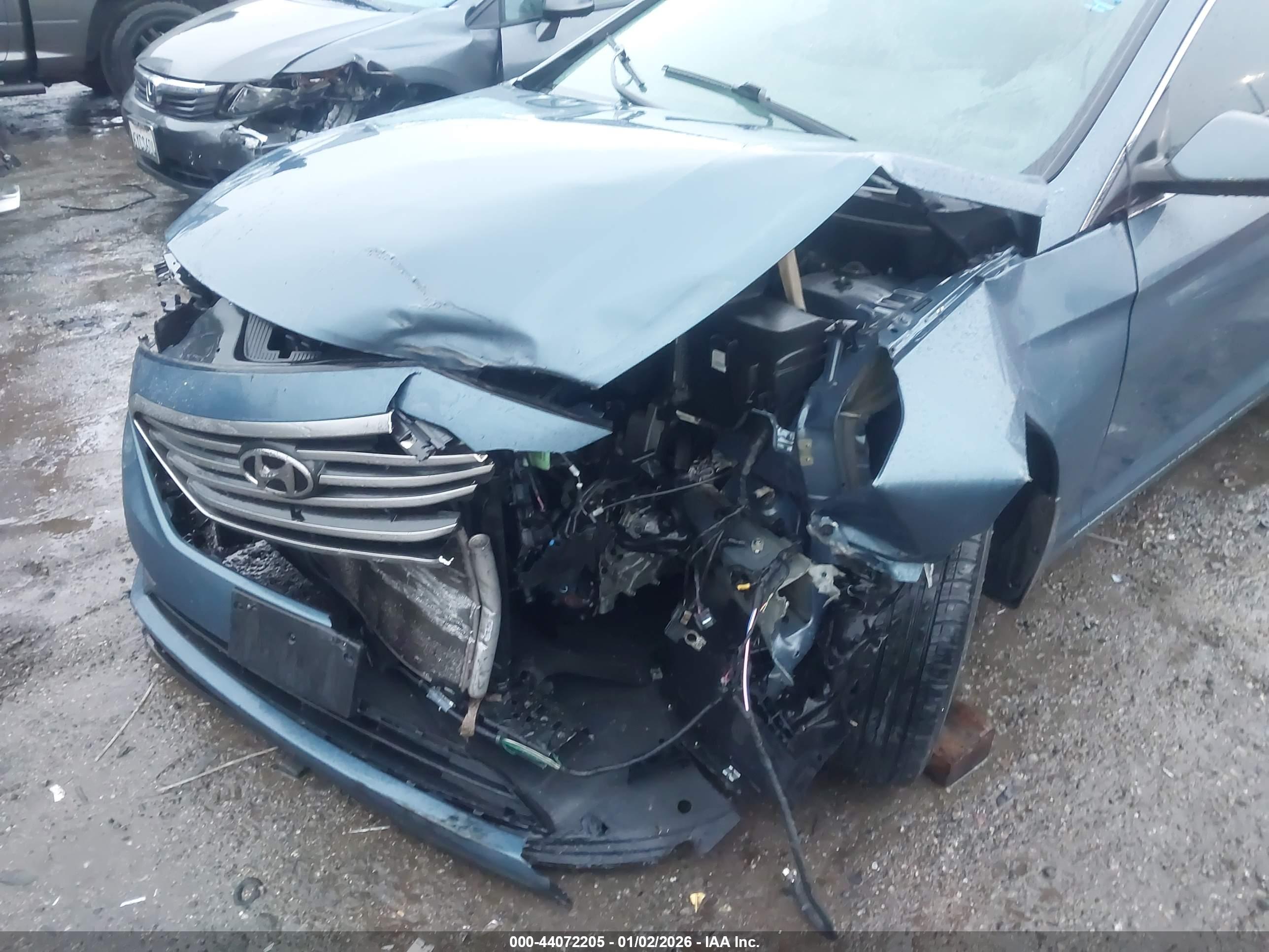 HYUNDAI SONATA image 6