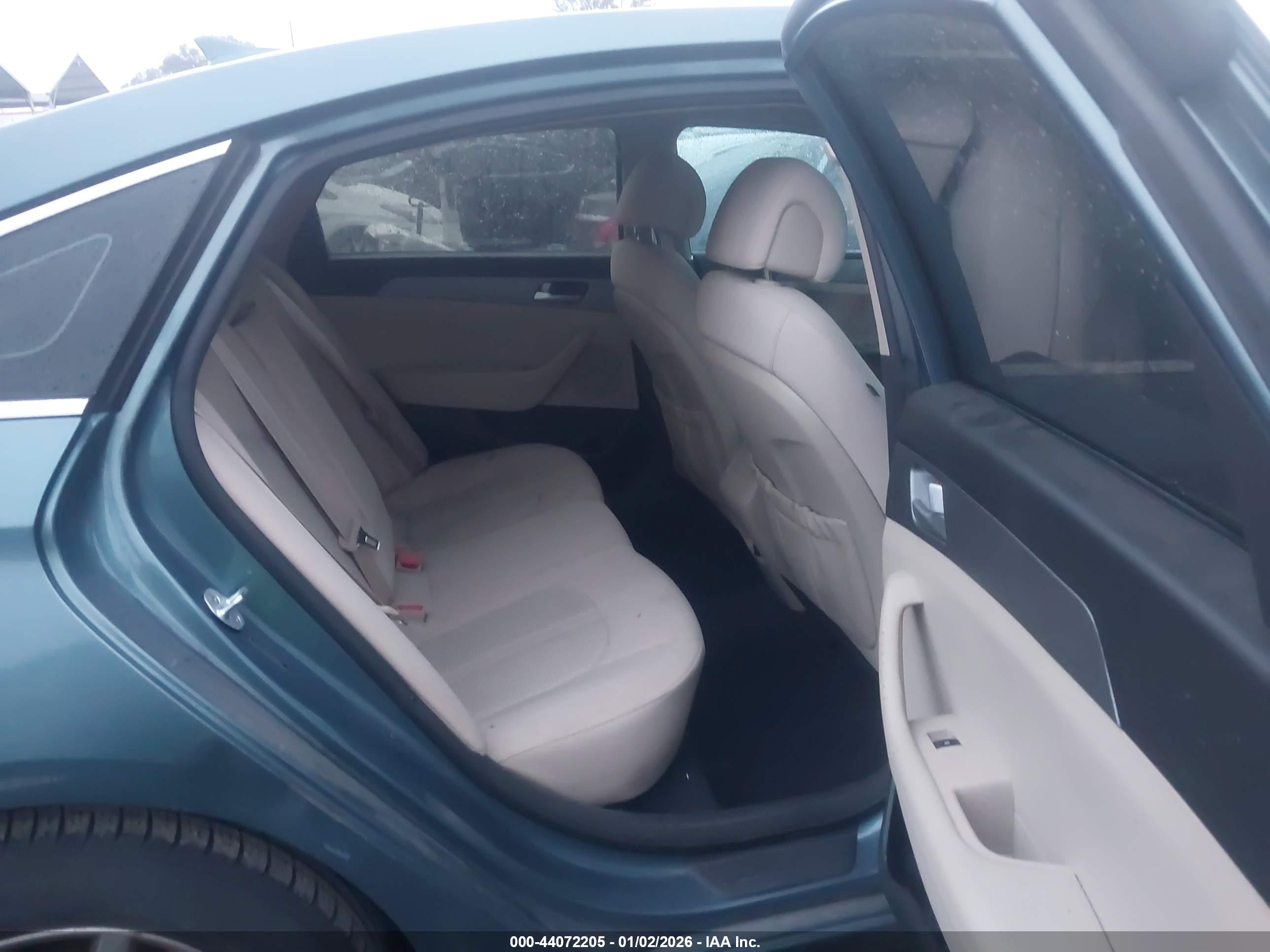 HYUNDAI SONATA image 8