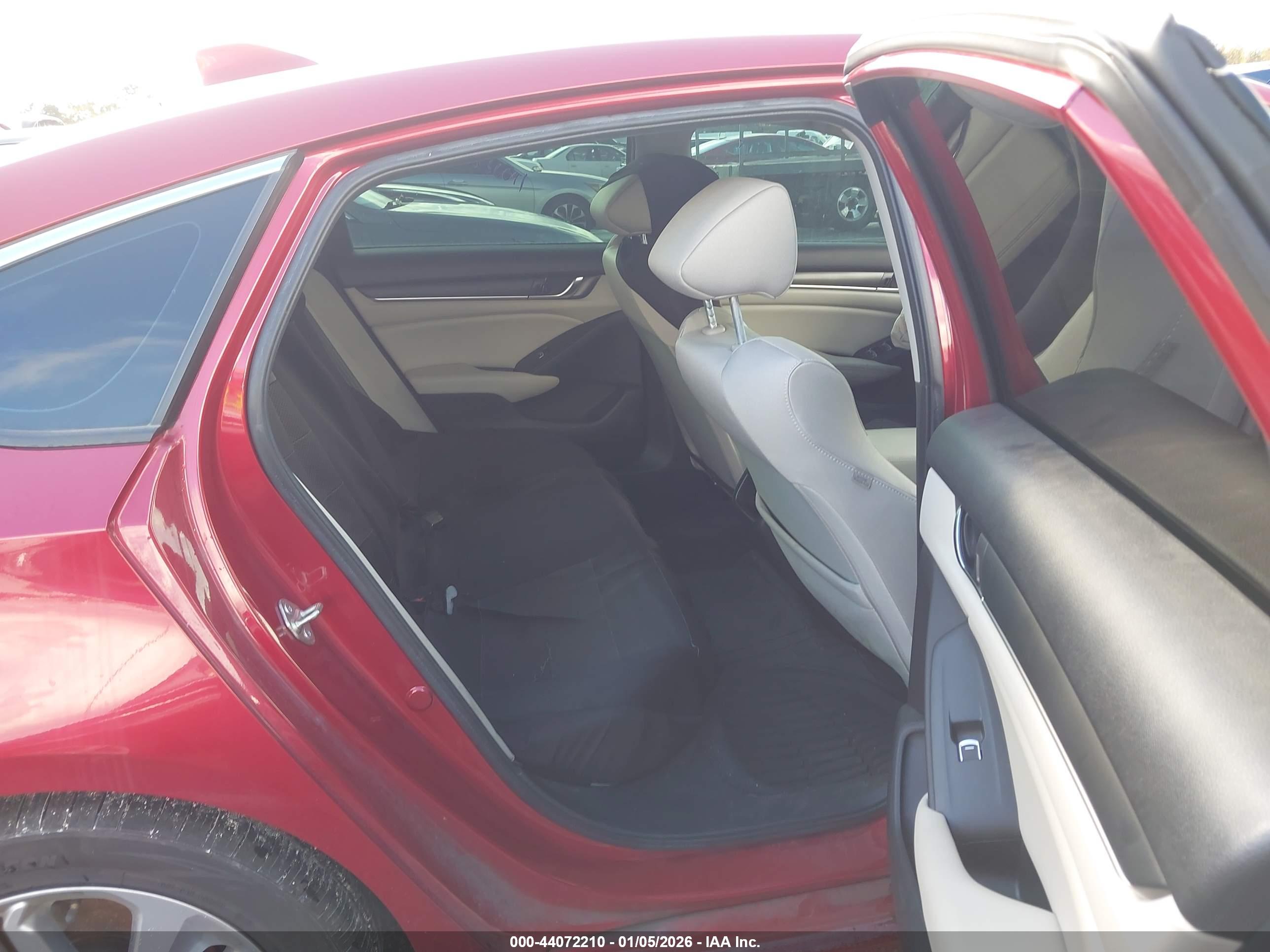 HONDA ACCORD image 8
