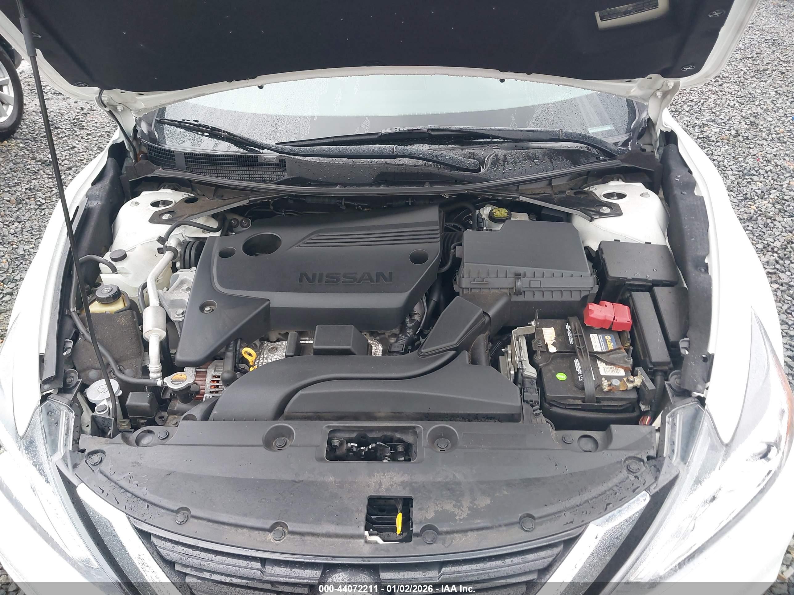 NISSAN ALTIMA image 10