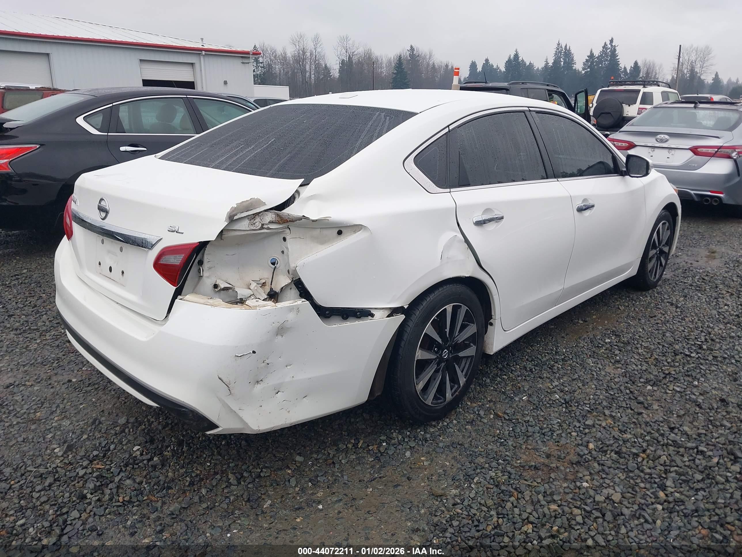 NISSAN ALTIMA image 6