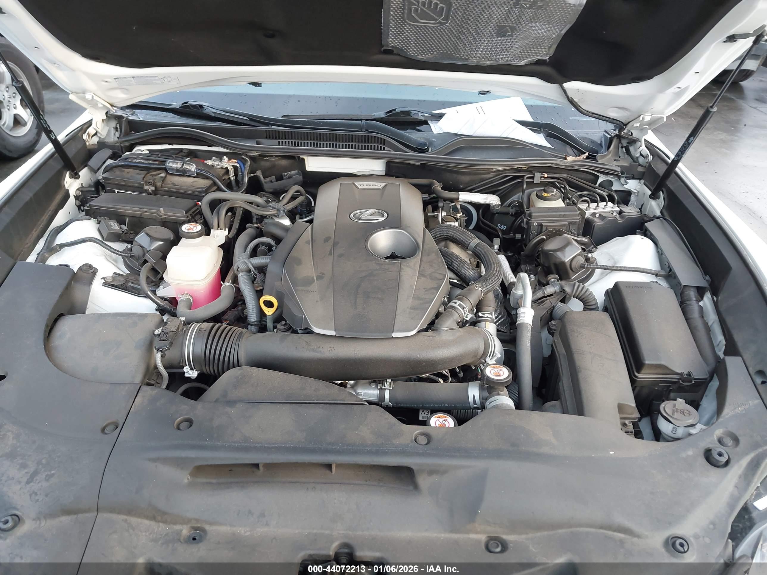 LEXUS RC image 10