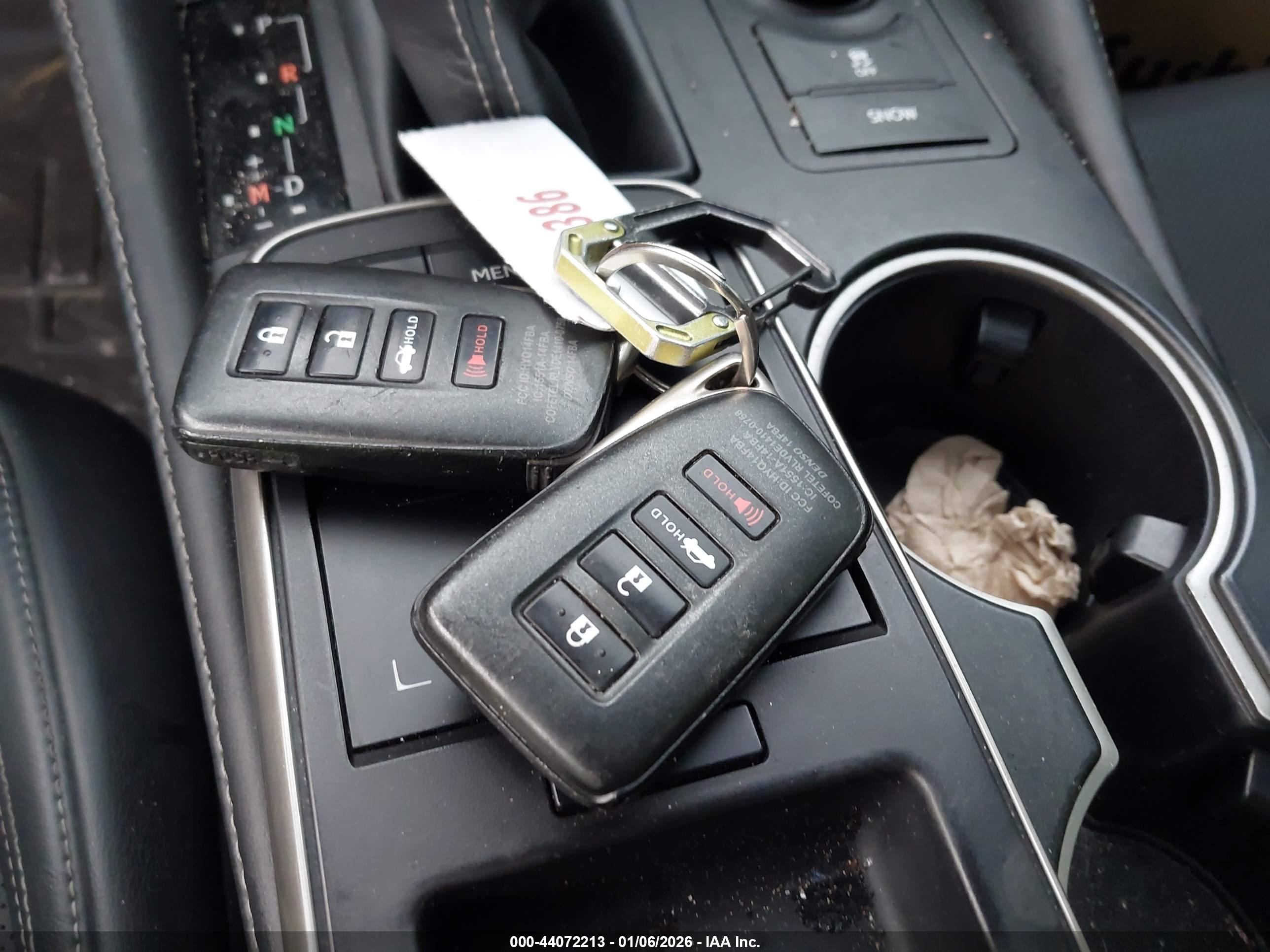 LEXUS RC image 11