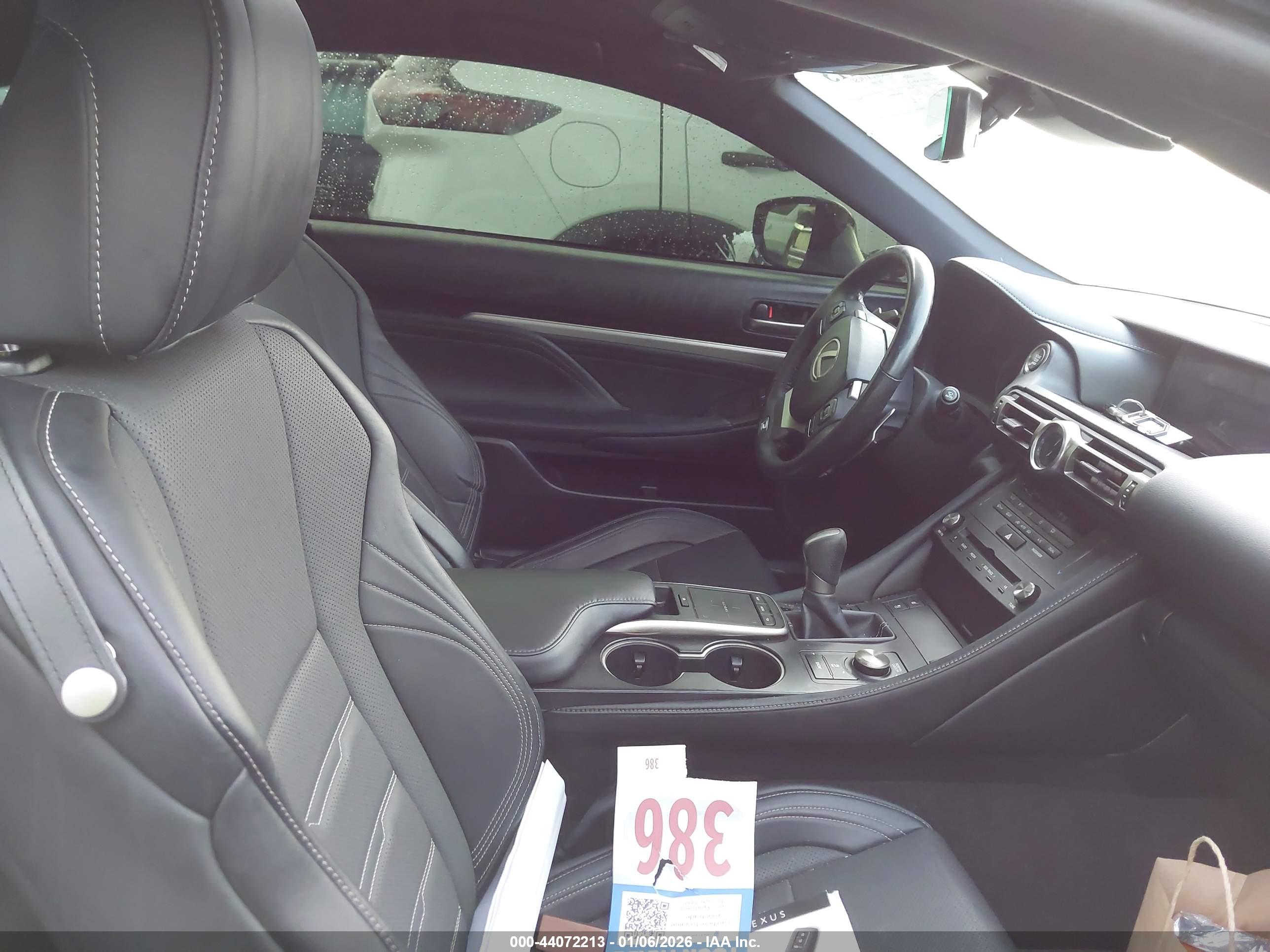 LEXUS RC image 5