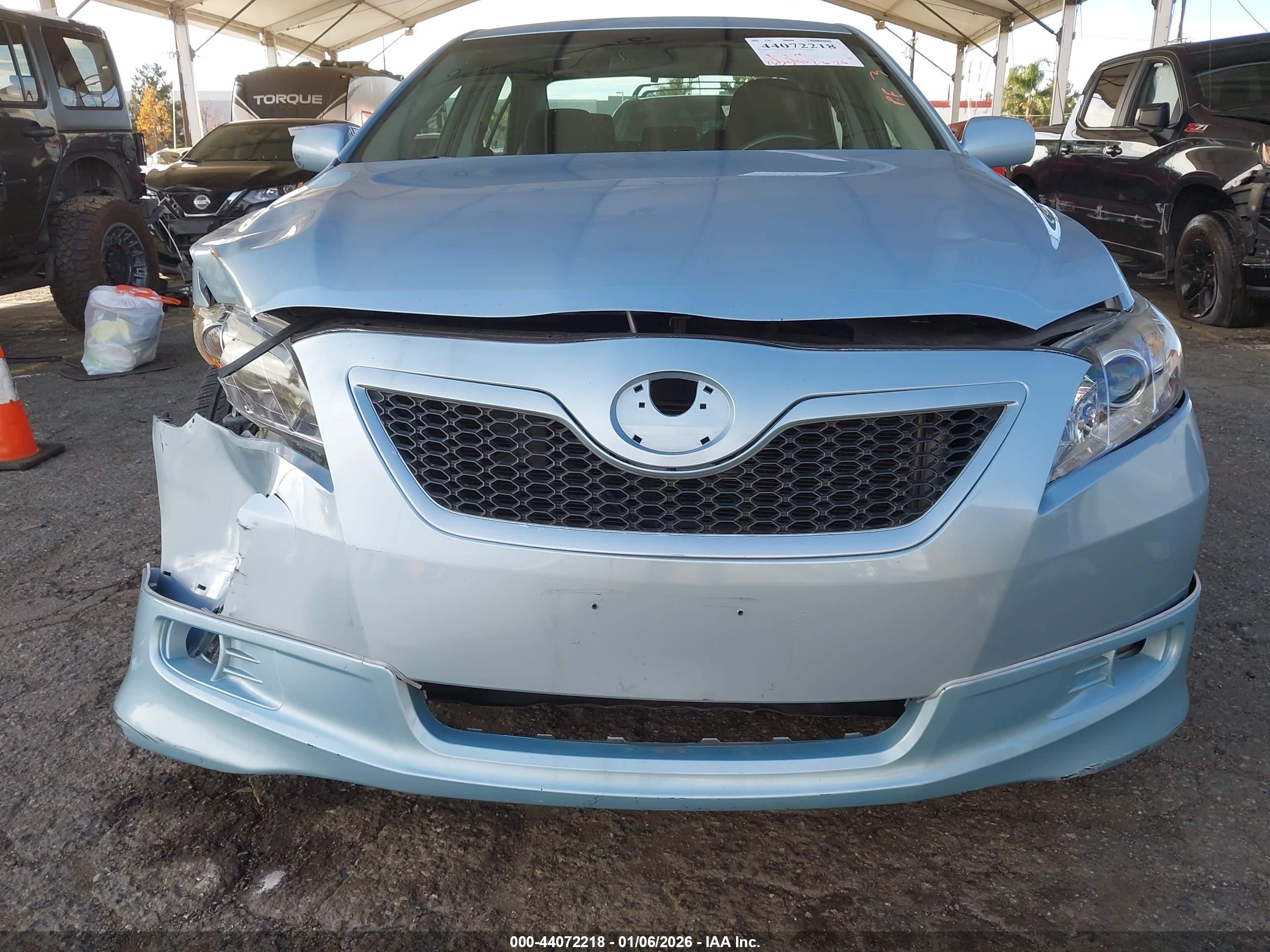 TOYOTA CAMRY image 6