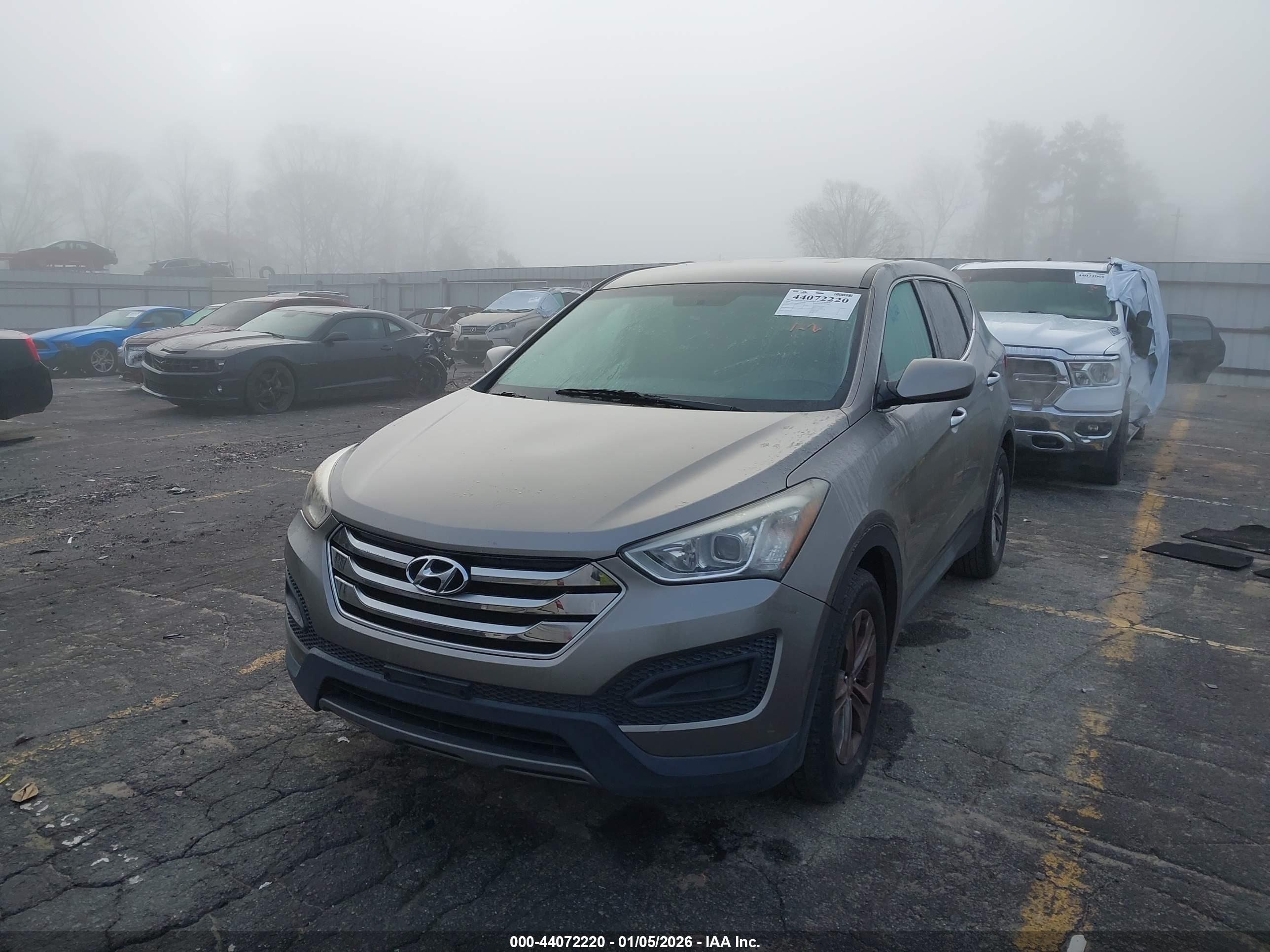 HYUNDAI SANTA image 2