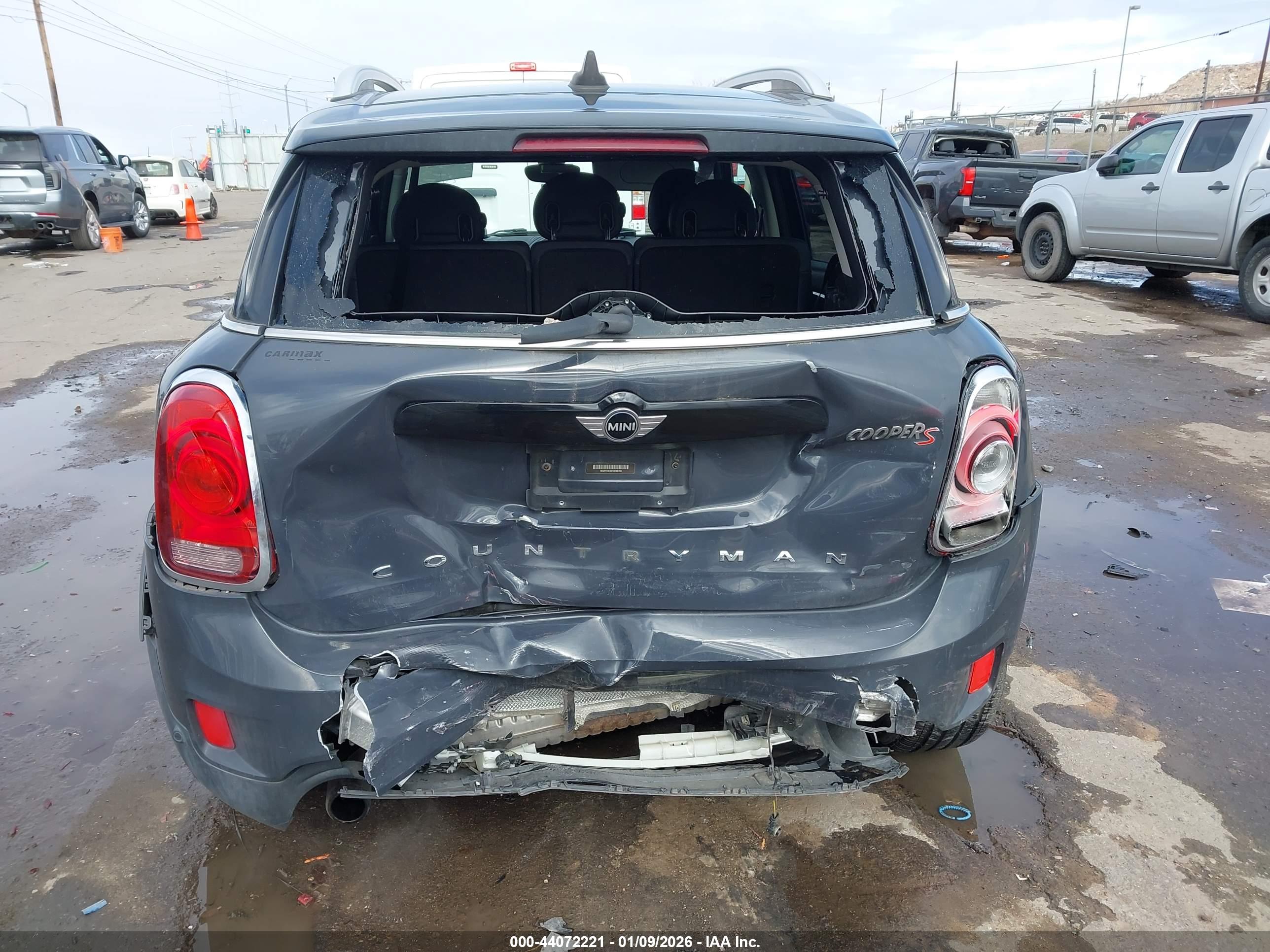 MINI COUNTRYMAN image 6