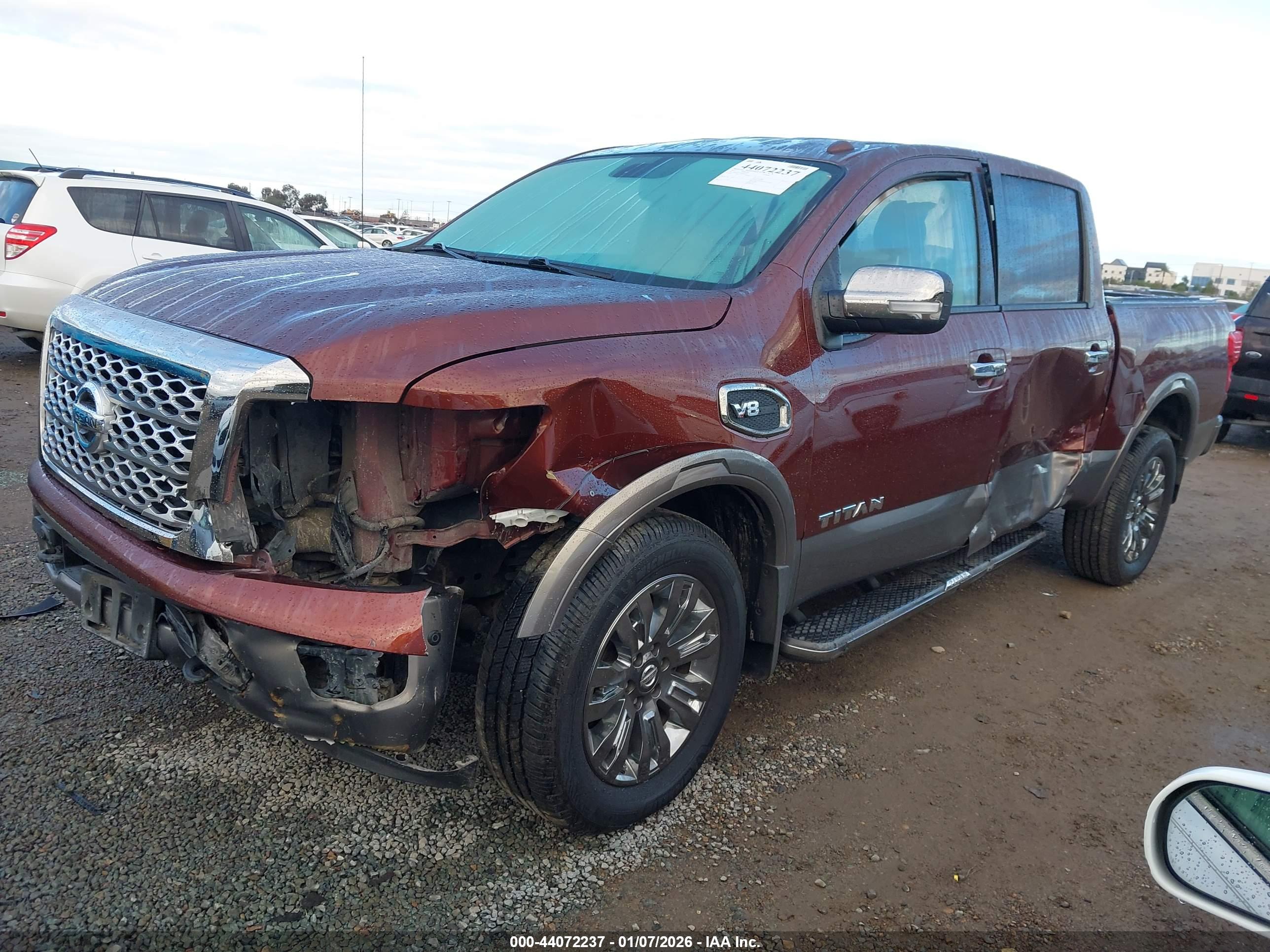 NISSAN TITAN image 2