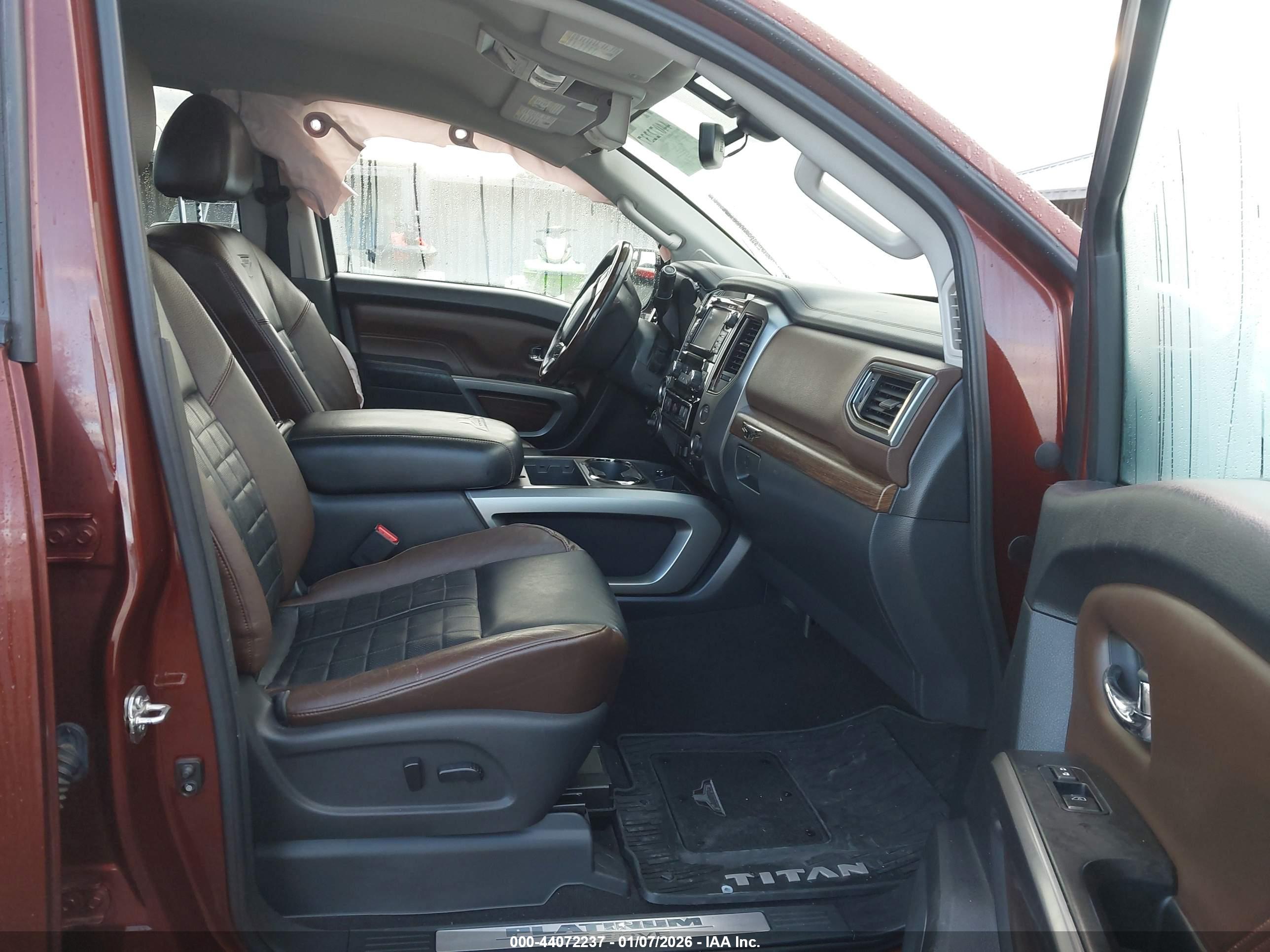 NISSAN TITAN image 5