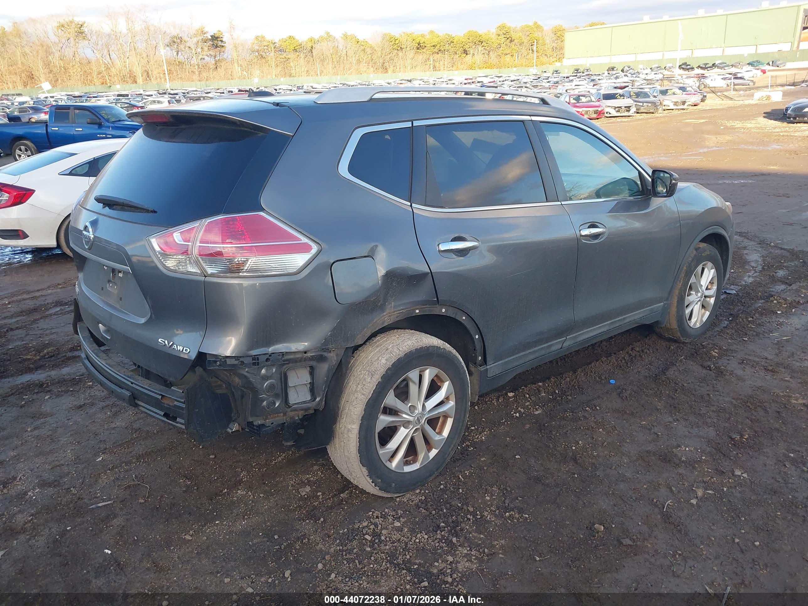NISSAN ROGUE image 4