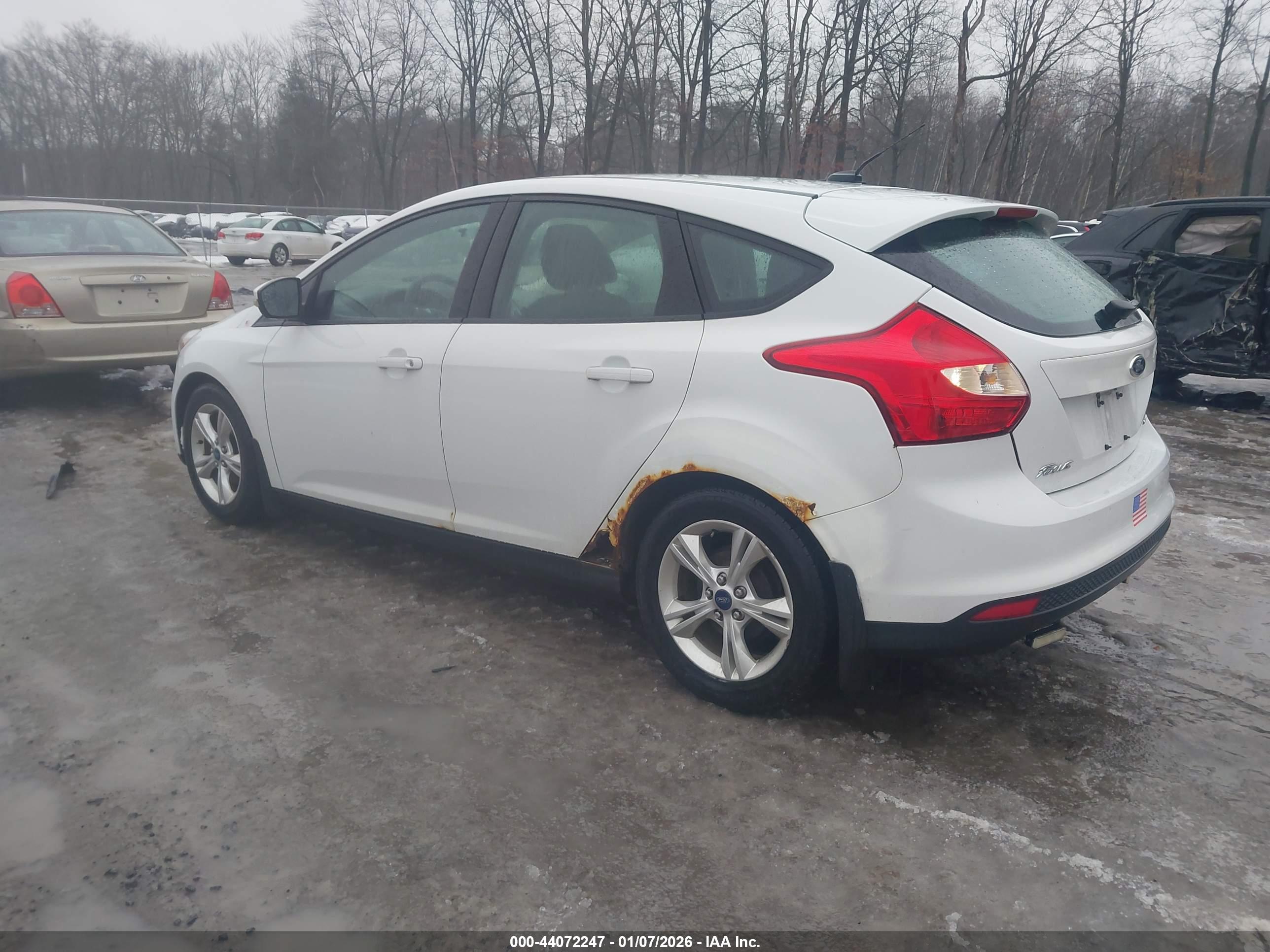 FORD FOCUS image 3