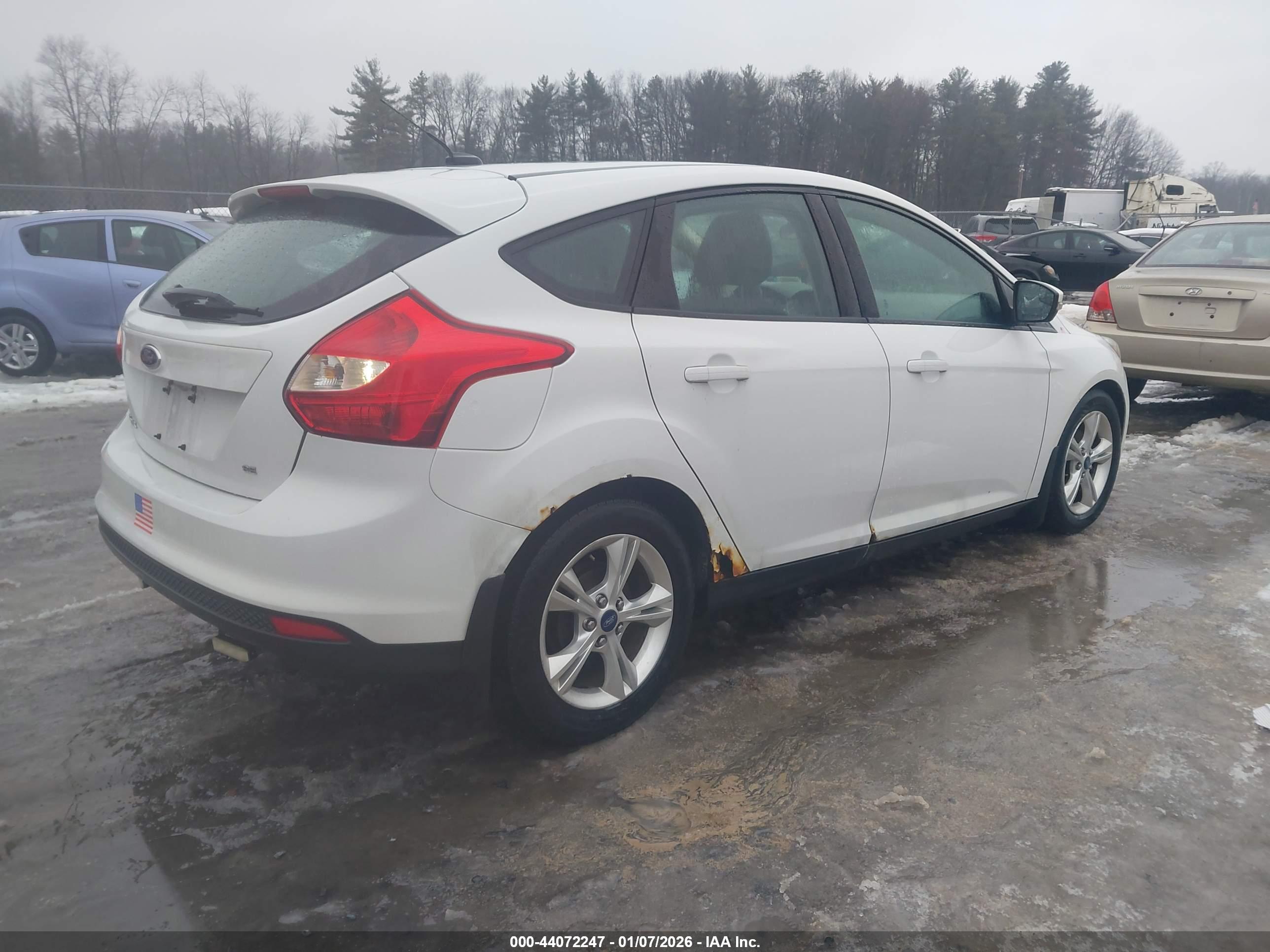 FORD FOCUS image 4