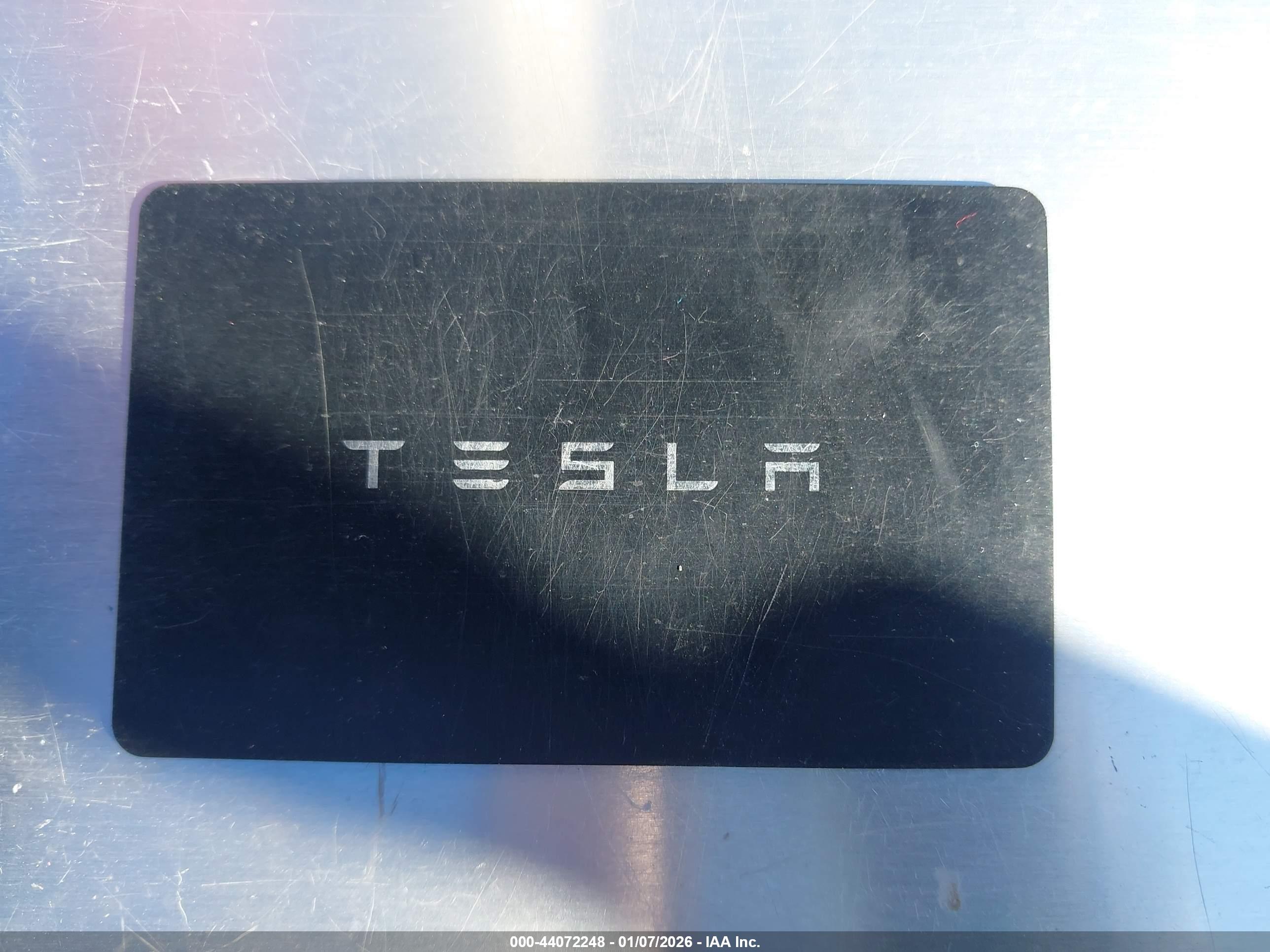 TESLA MODEL image 11