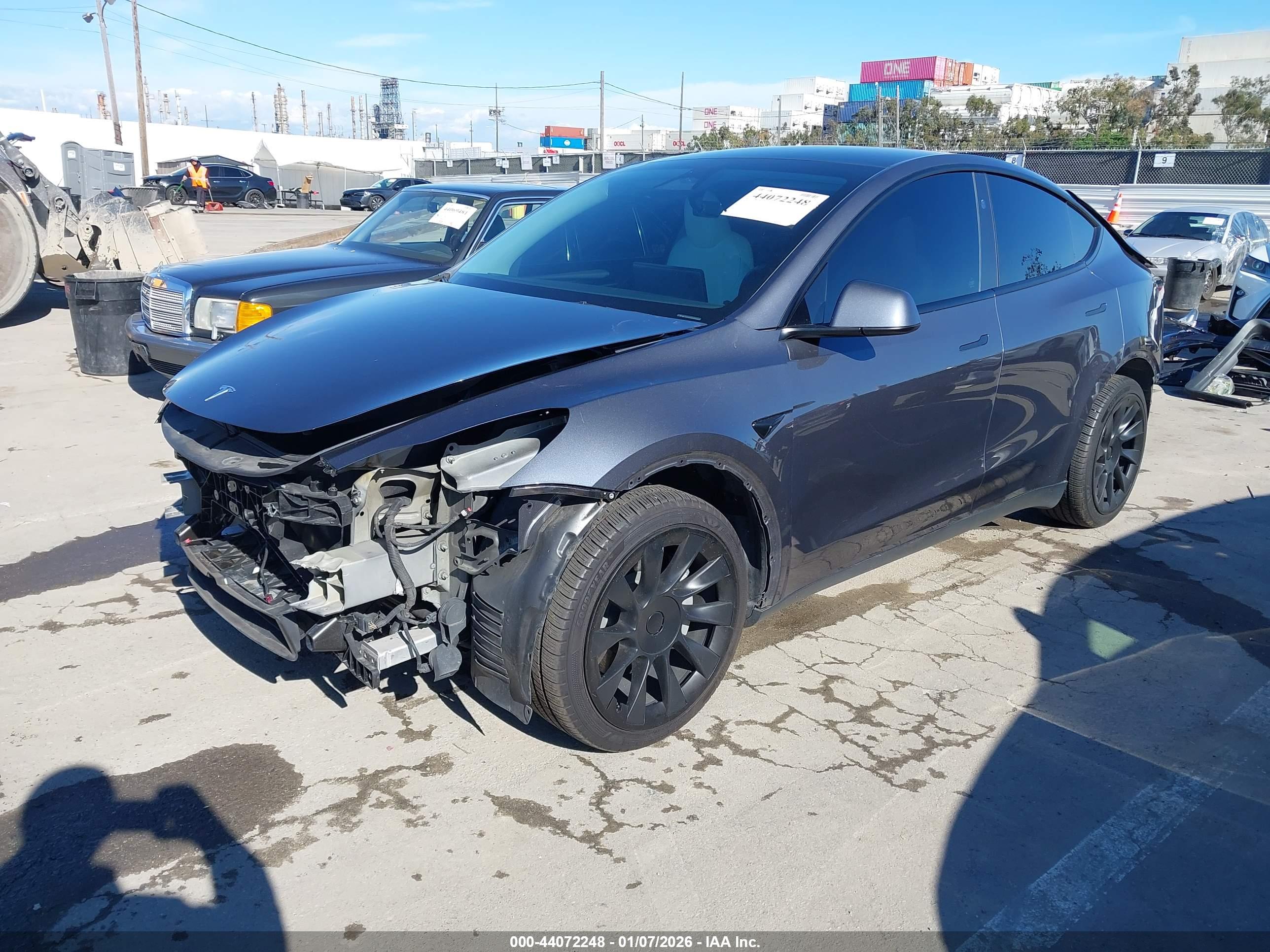 TESLA MODEL image 2
