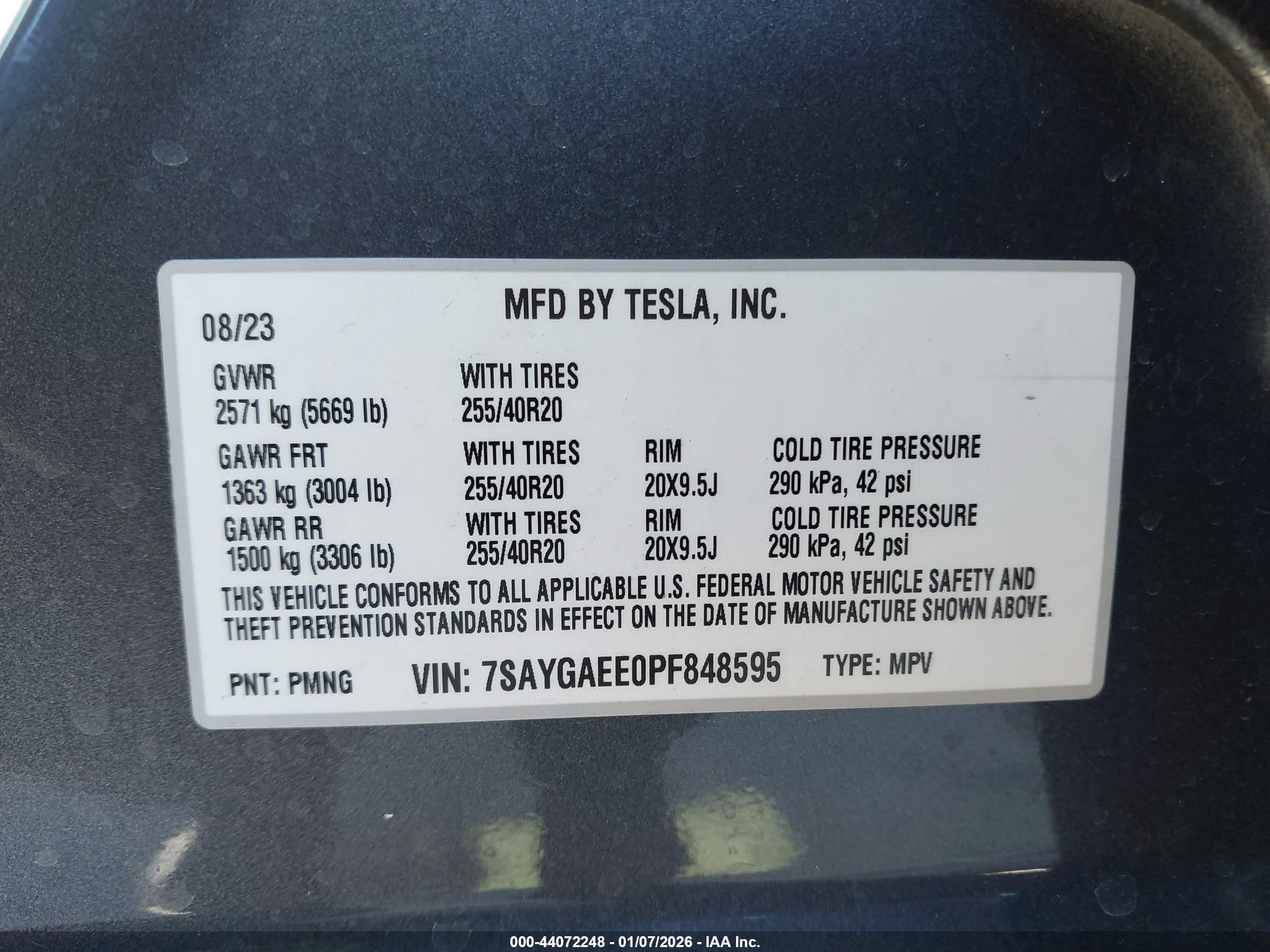 TESLA MODEL image 9