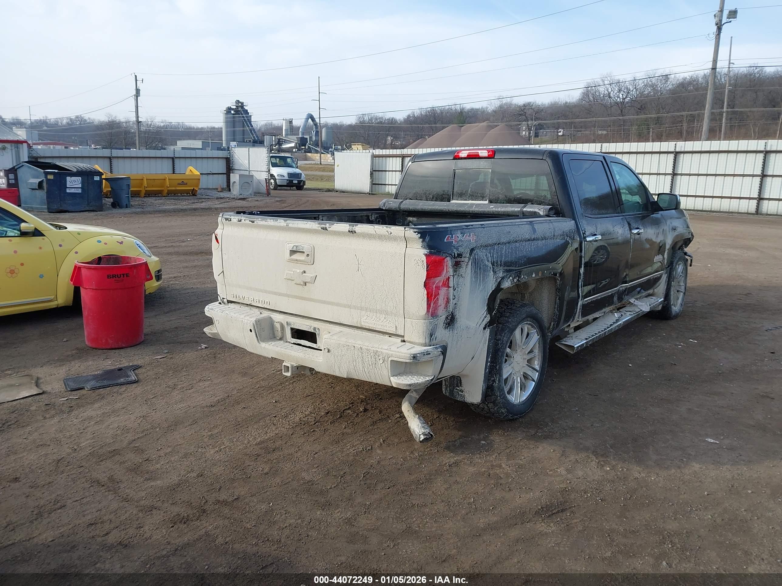 CHEVROLET SILVERADO image 4
