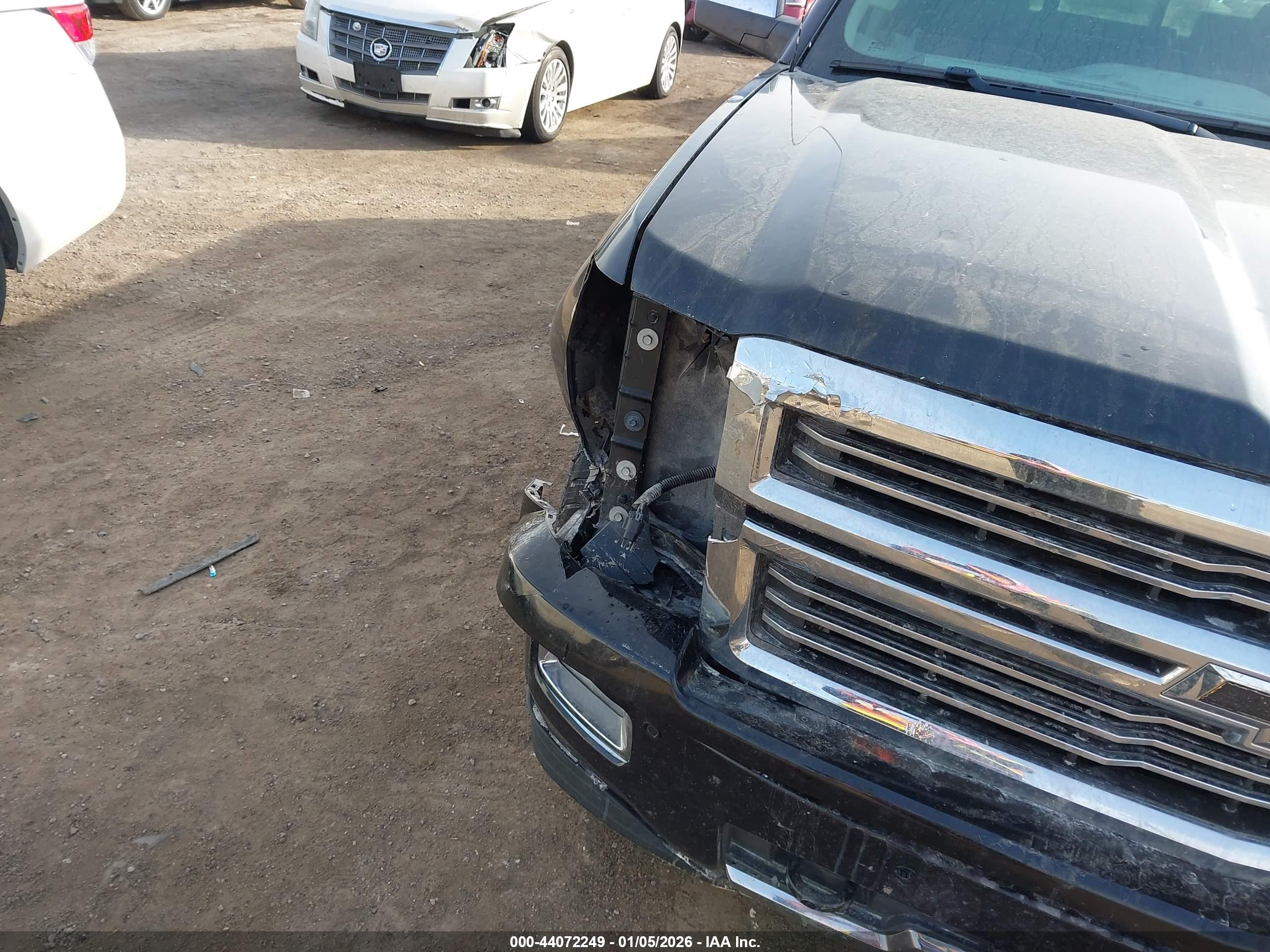 CHEVROLET SILVERADO image 6