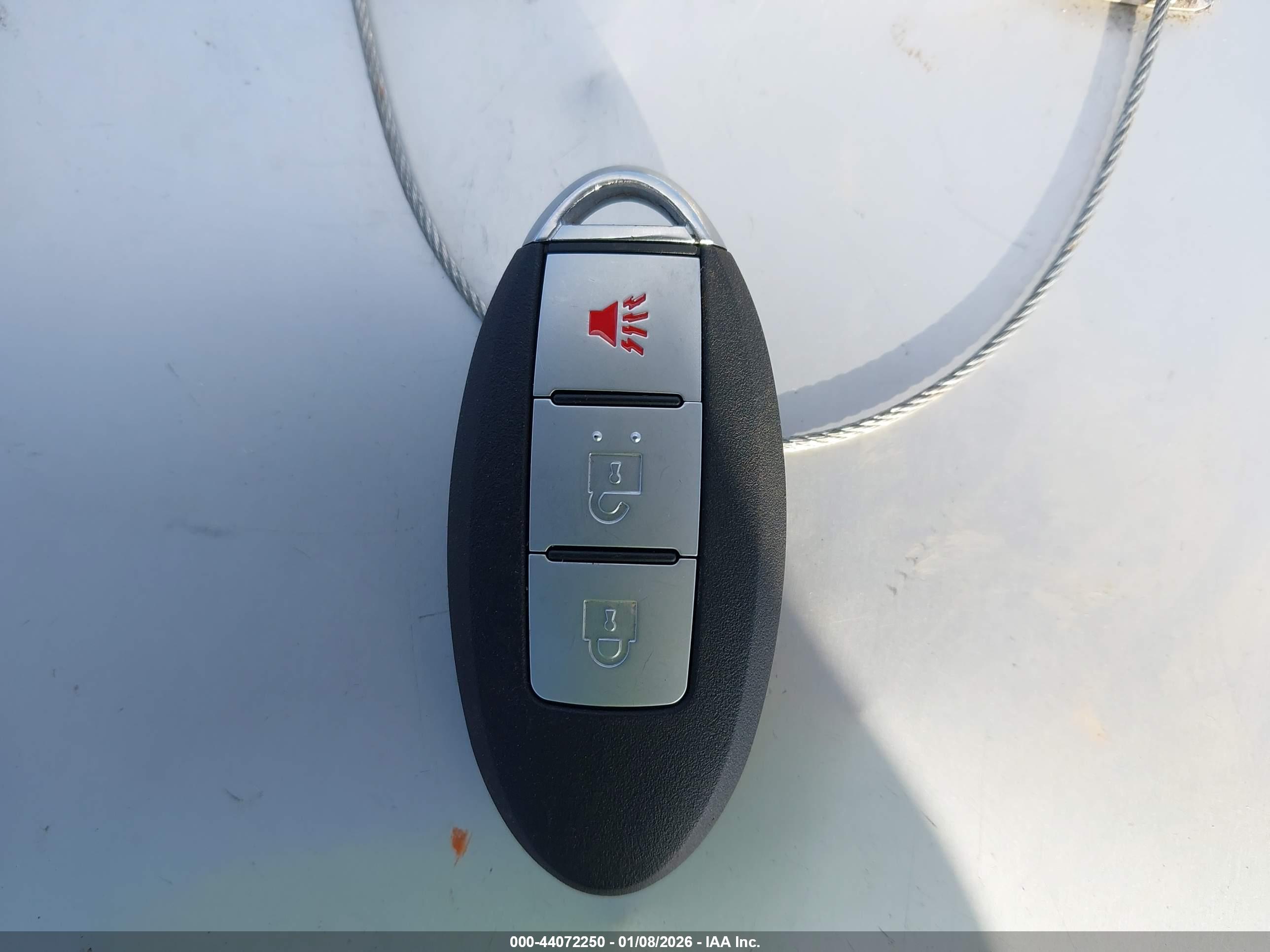 NISSAN ROGUE image 11