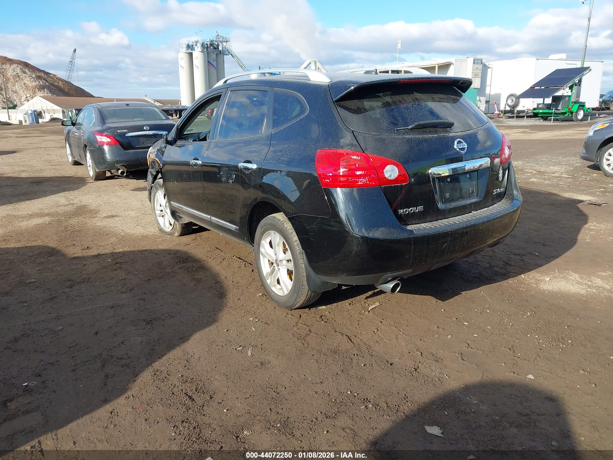 NISSAN ROGUE image 3
