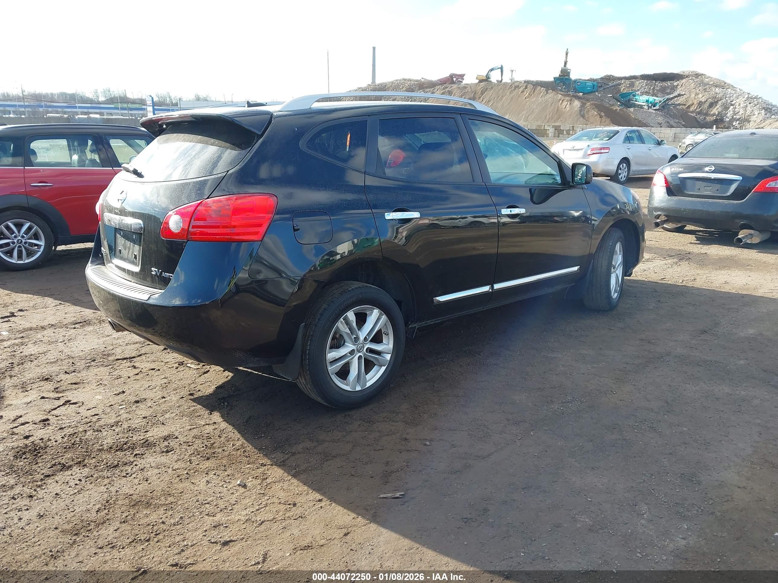 NISSAN ROGUE image 4