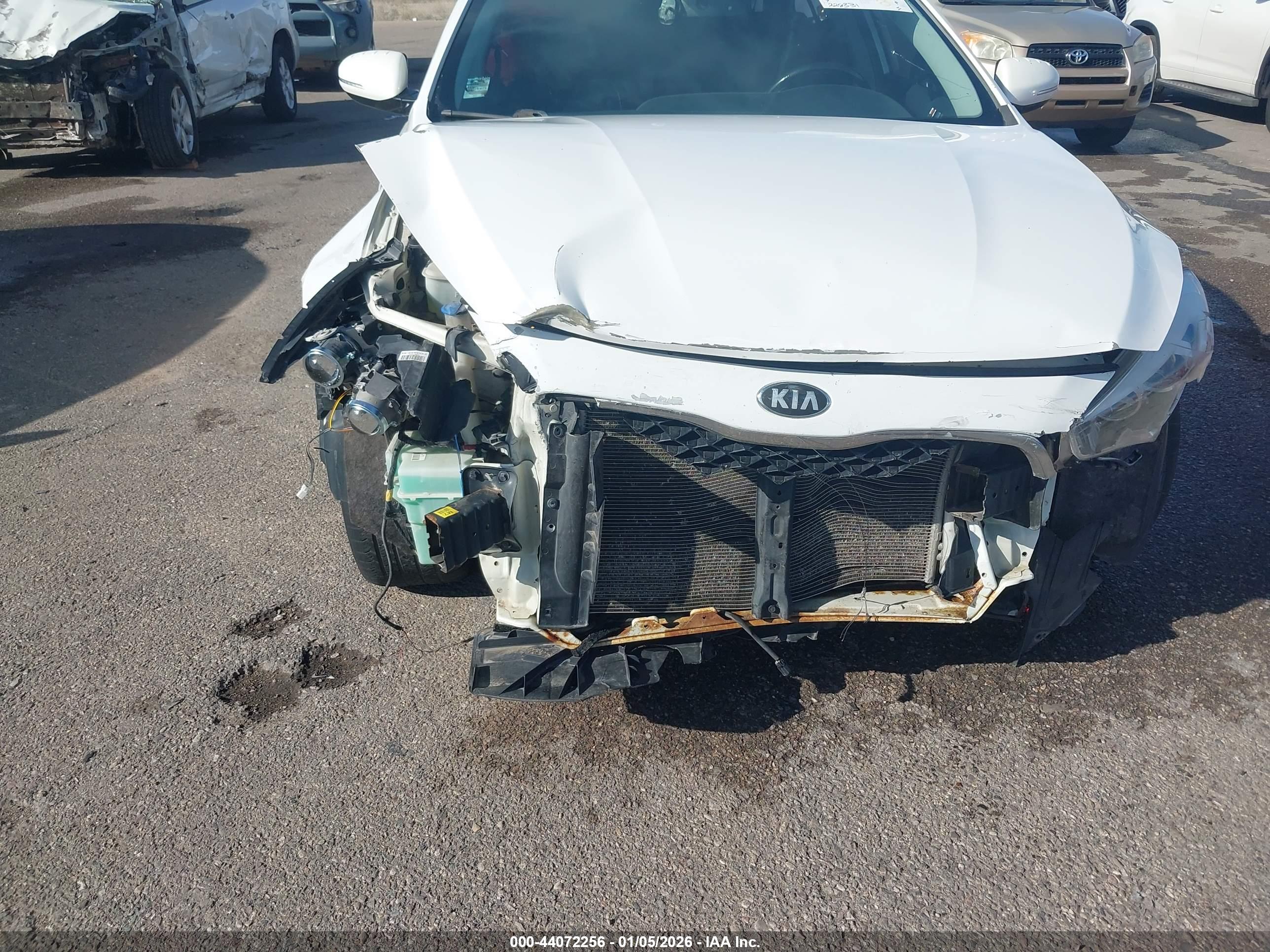 KIA CADENZA image 6