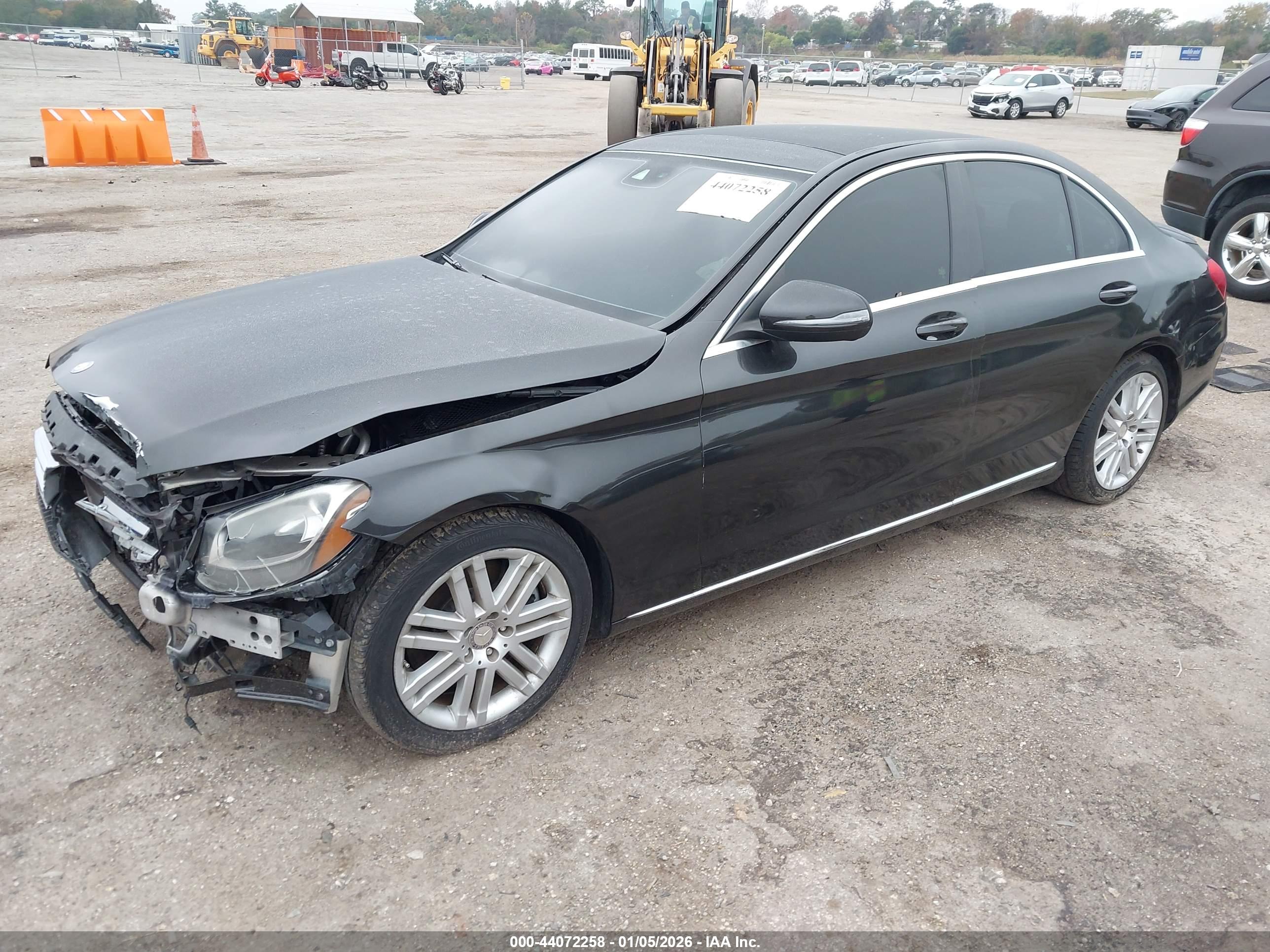 MERCEDES-BENZ C image 2