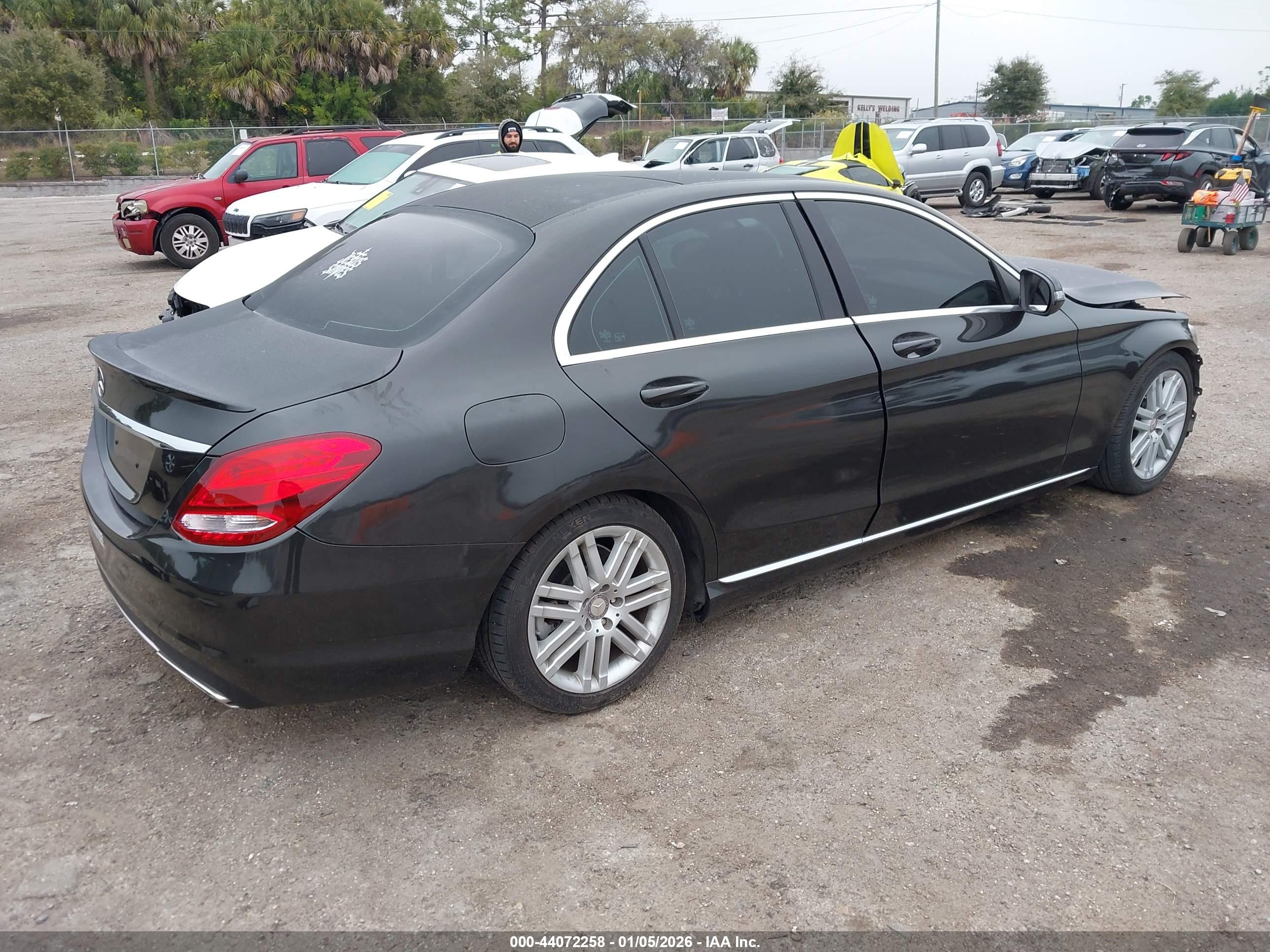 MERCEDES-BENZ C image 4