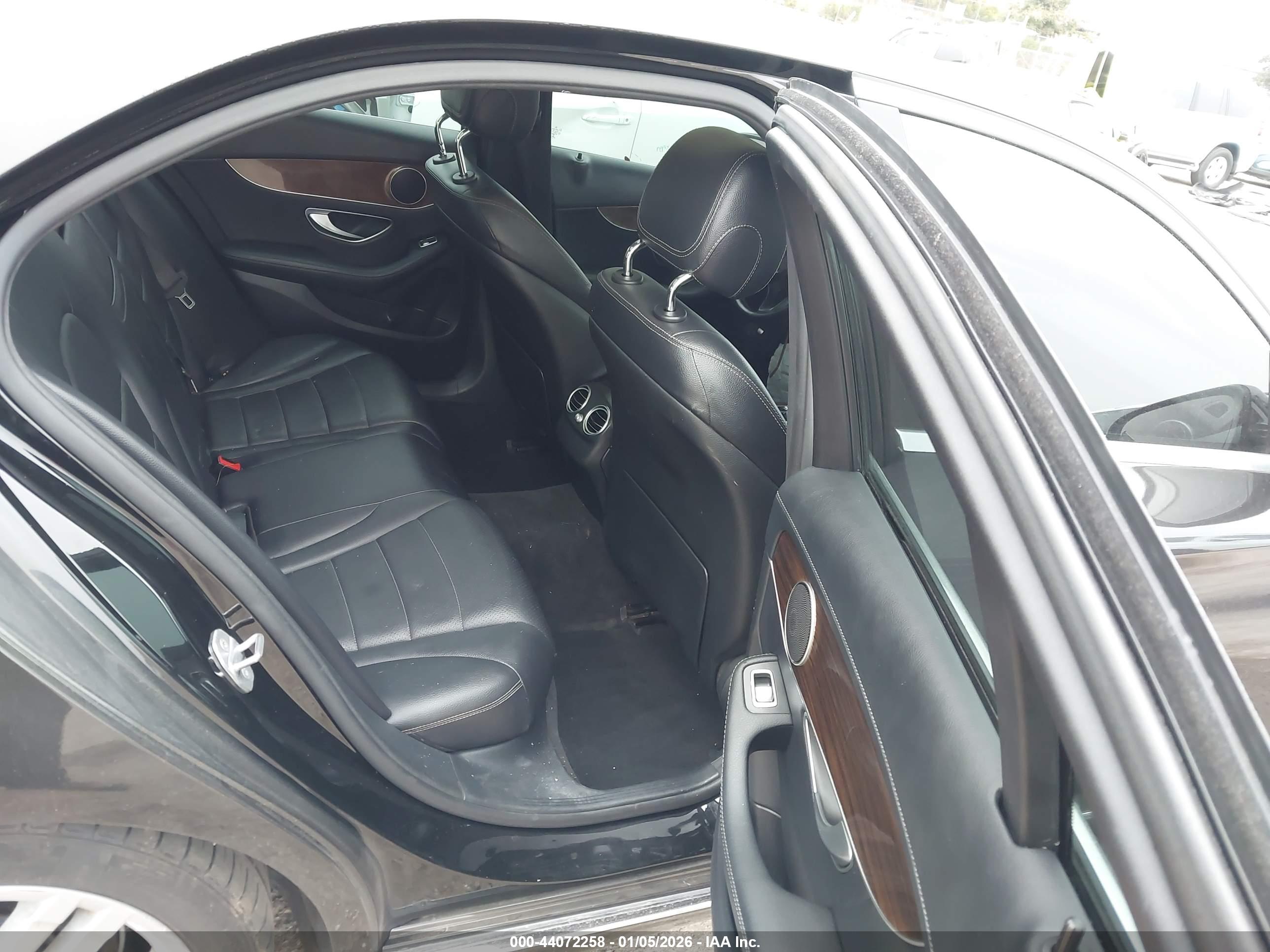 MERCEDES-BENZ C image 8