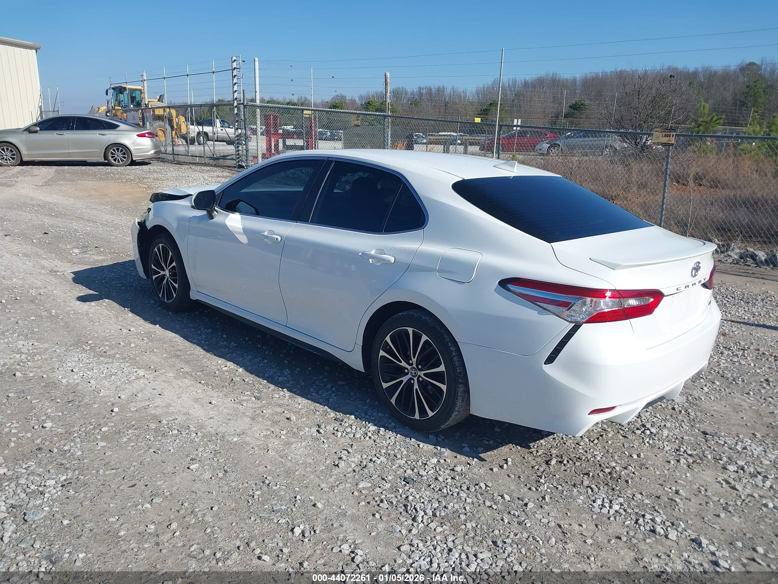 TOYOTA CAMRY image 3