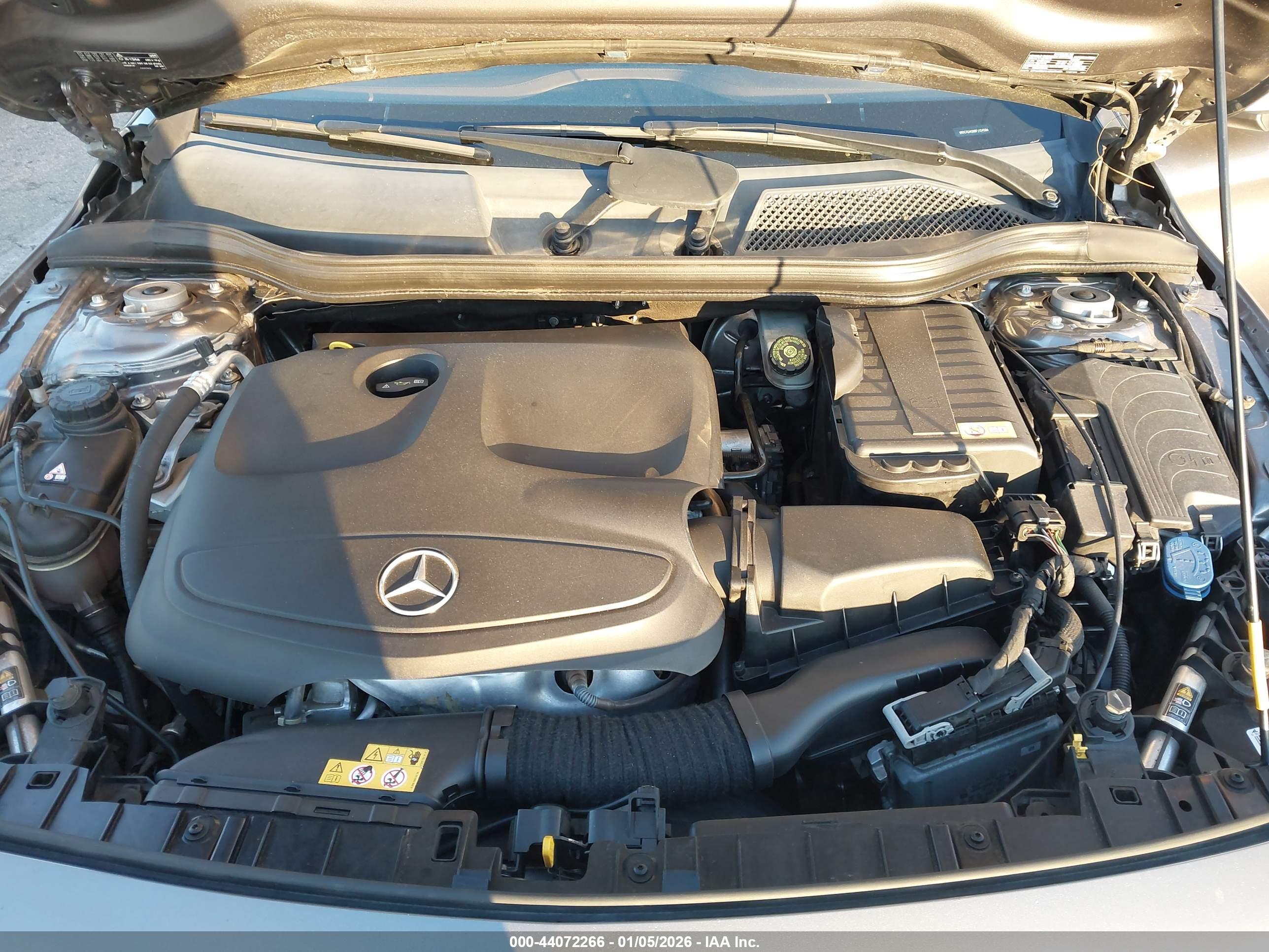 MERCEDES-BENZ GLA image 10