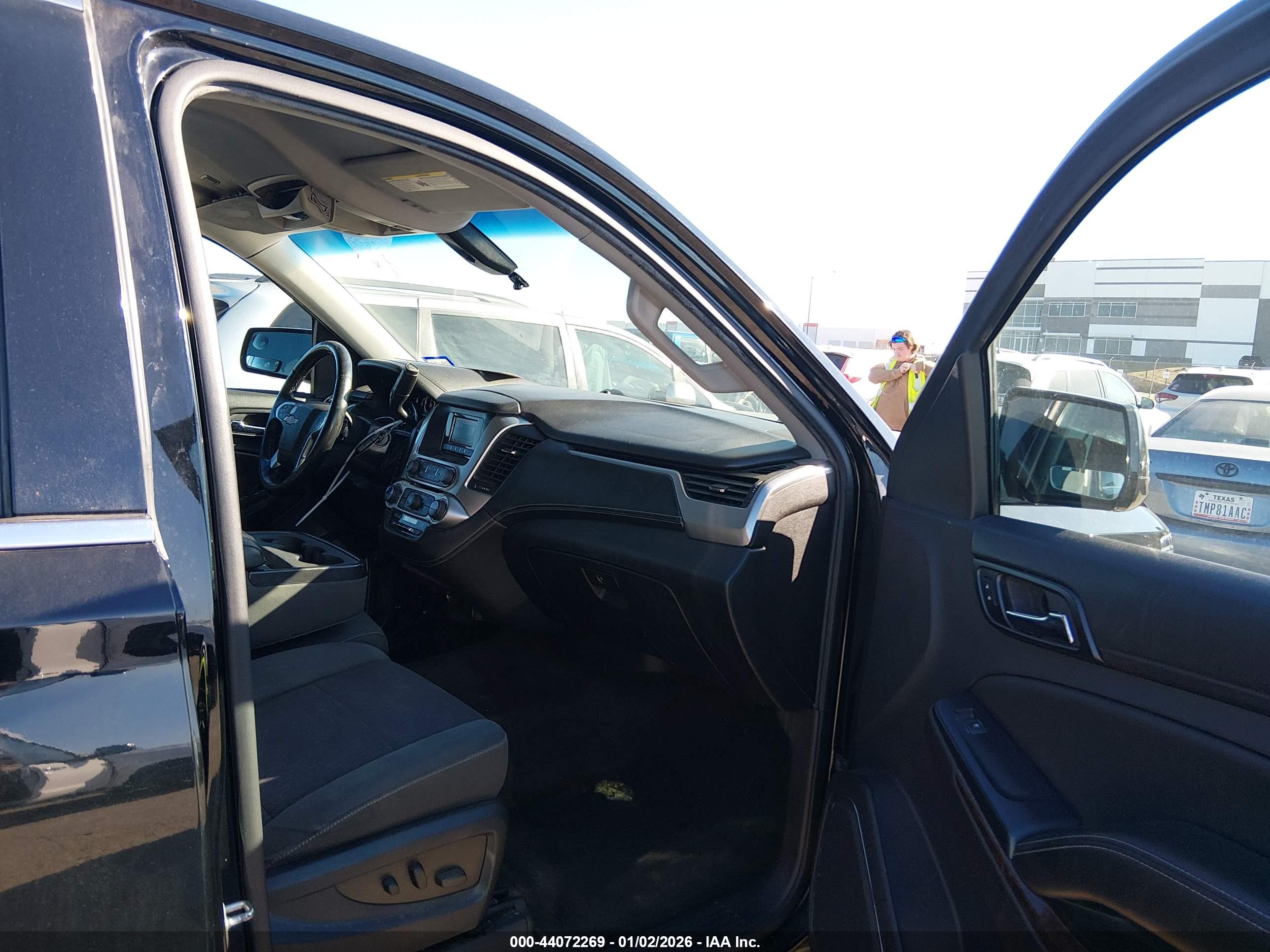 CHEVROLET TAHOE image 5