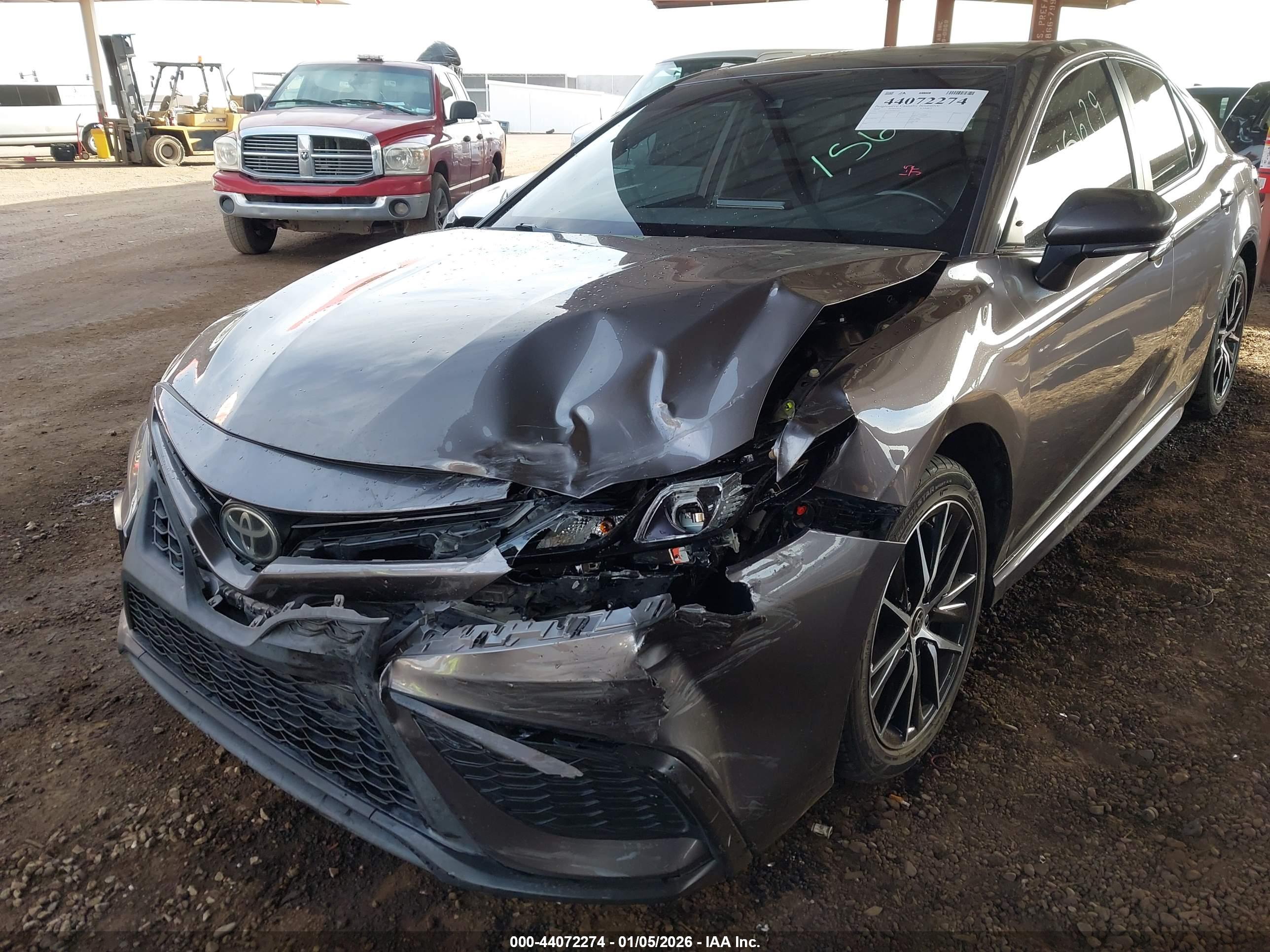 TOYOTA CAMRY image 6