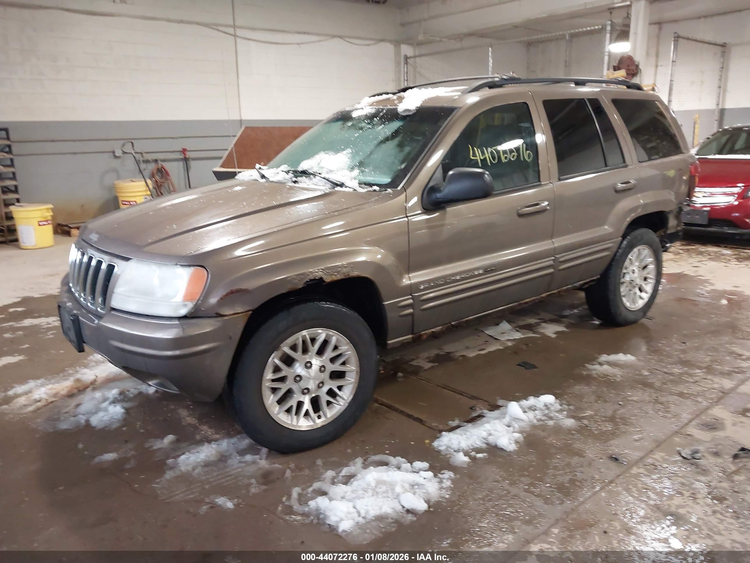 JEEP GRAND image 2