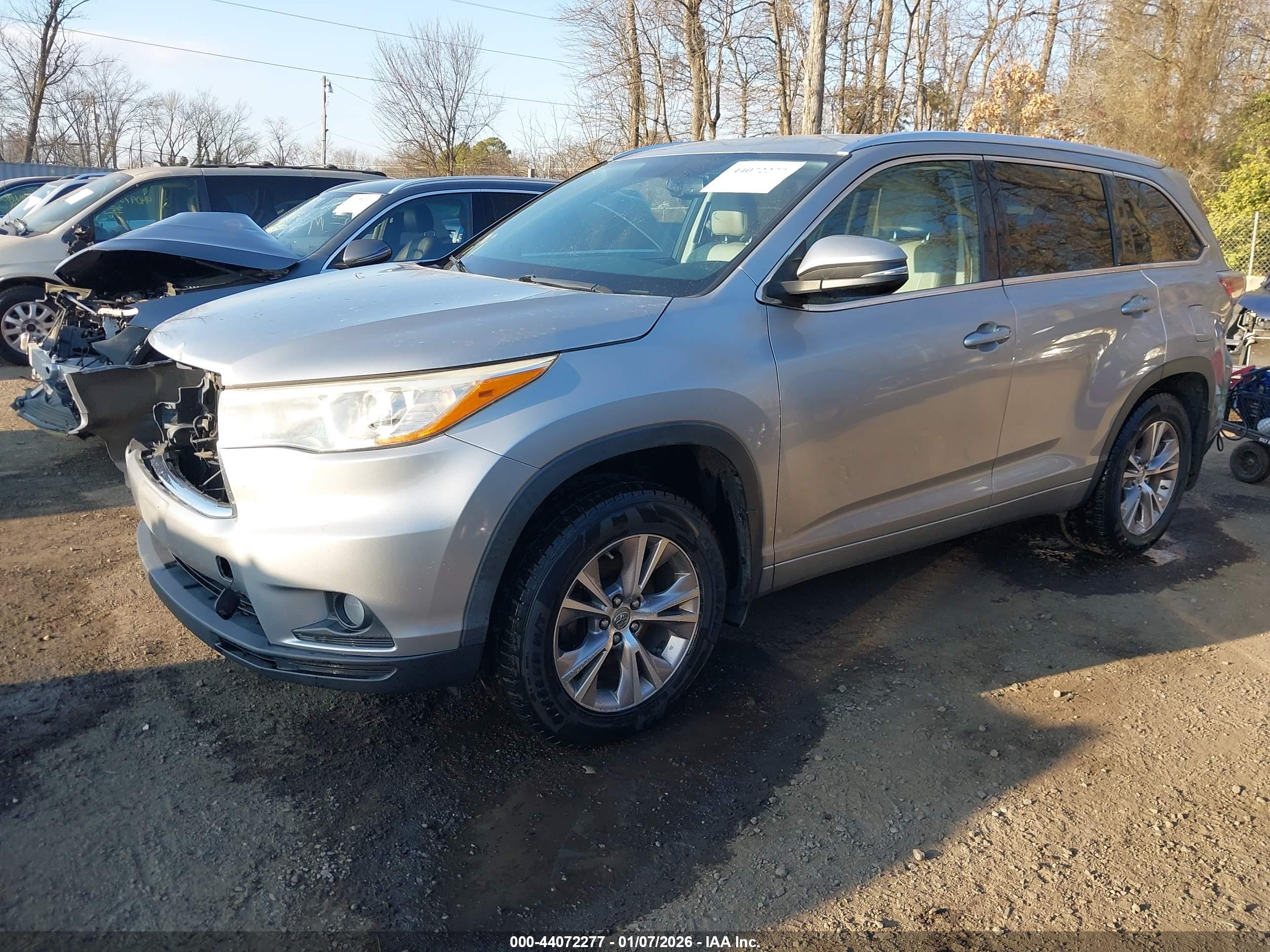 TOYOTA HIGHLANDER image 2